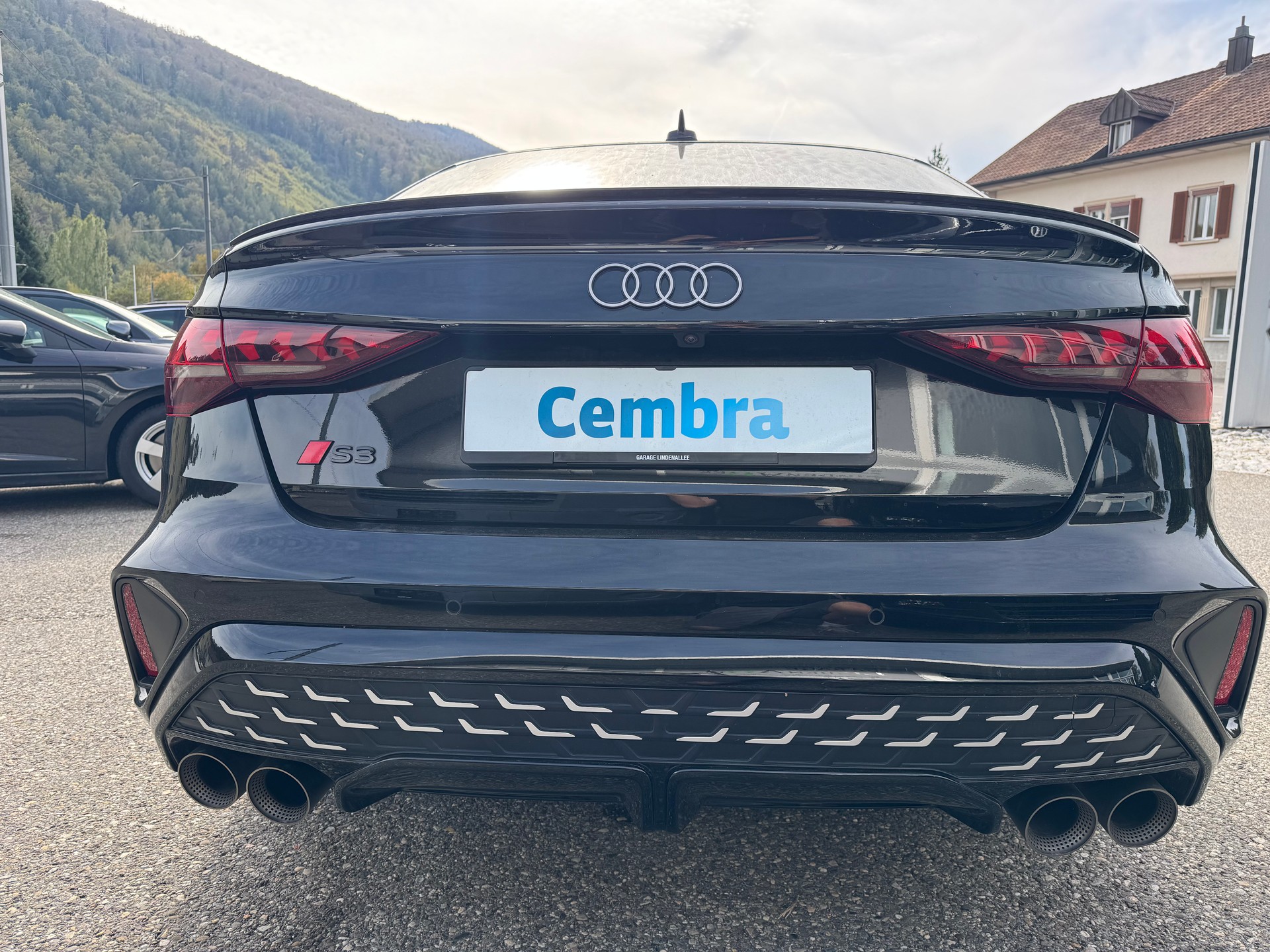 AUDI AUDI S3 Limousine *Performance Akrapovic* TFSI quattro S-tronic-image-6