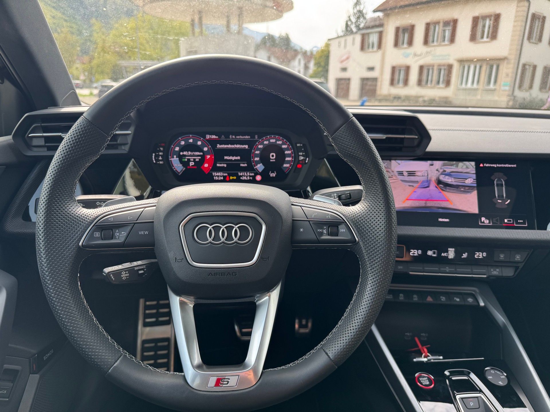 AUDI AUDI S3 Limousine *Performance Akrapovic* TFSI quattro S-tronic-image-23