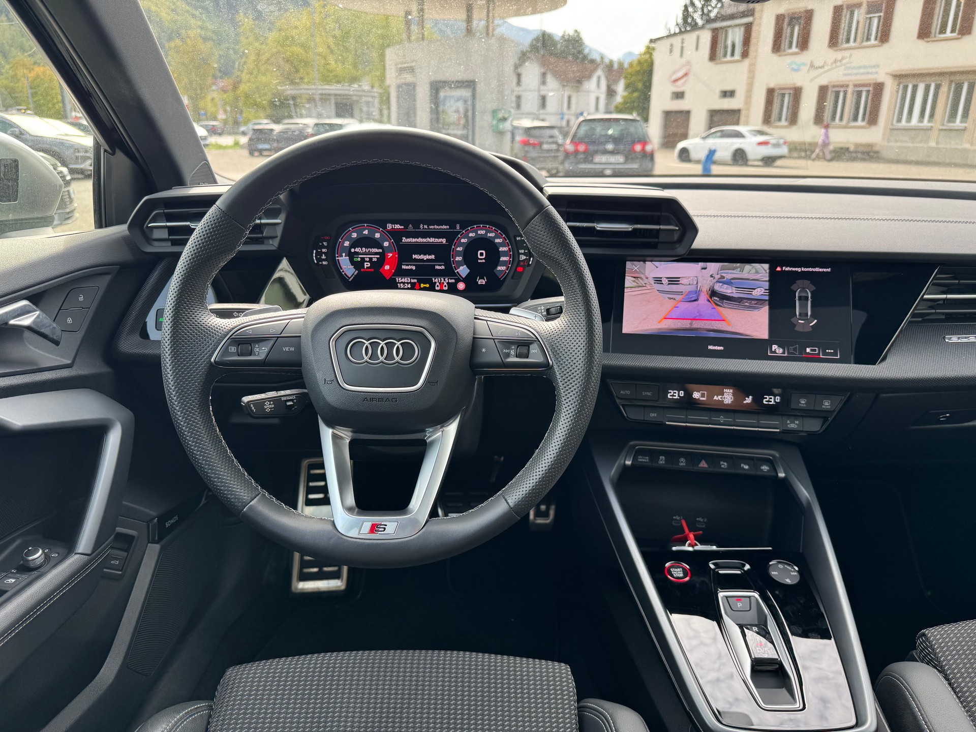 AUDI AUDI S3 Limousine *Performance Akrapovic* TFSI quattro S-tronic-image-24
