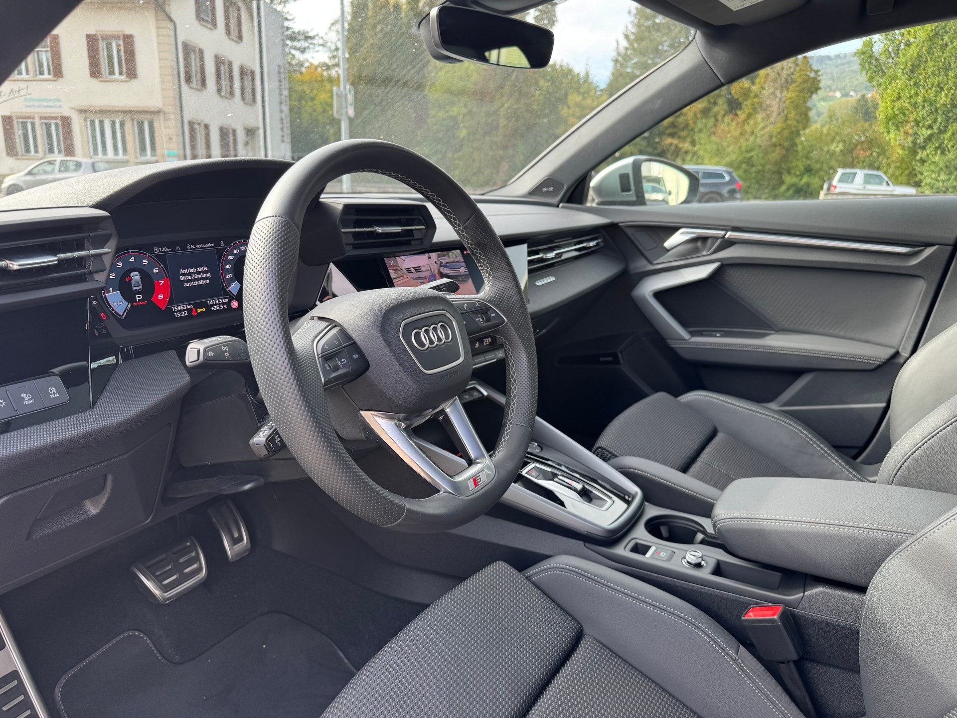 AUDI AUDI S3 Limousine *Performance Akrapovic* TFSI quattro S-tronic-image-12