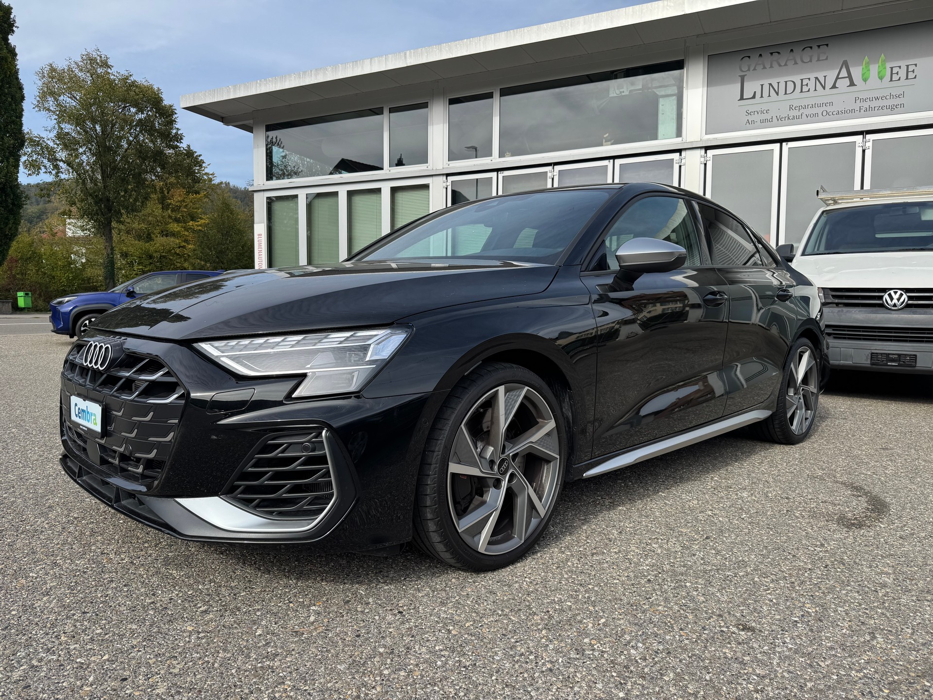 AUDI AUDI S3 Limousine *Performance Akrapovic* TFSI quattro S-tronic-showroom-element-1