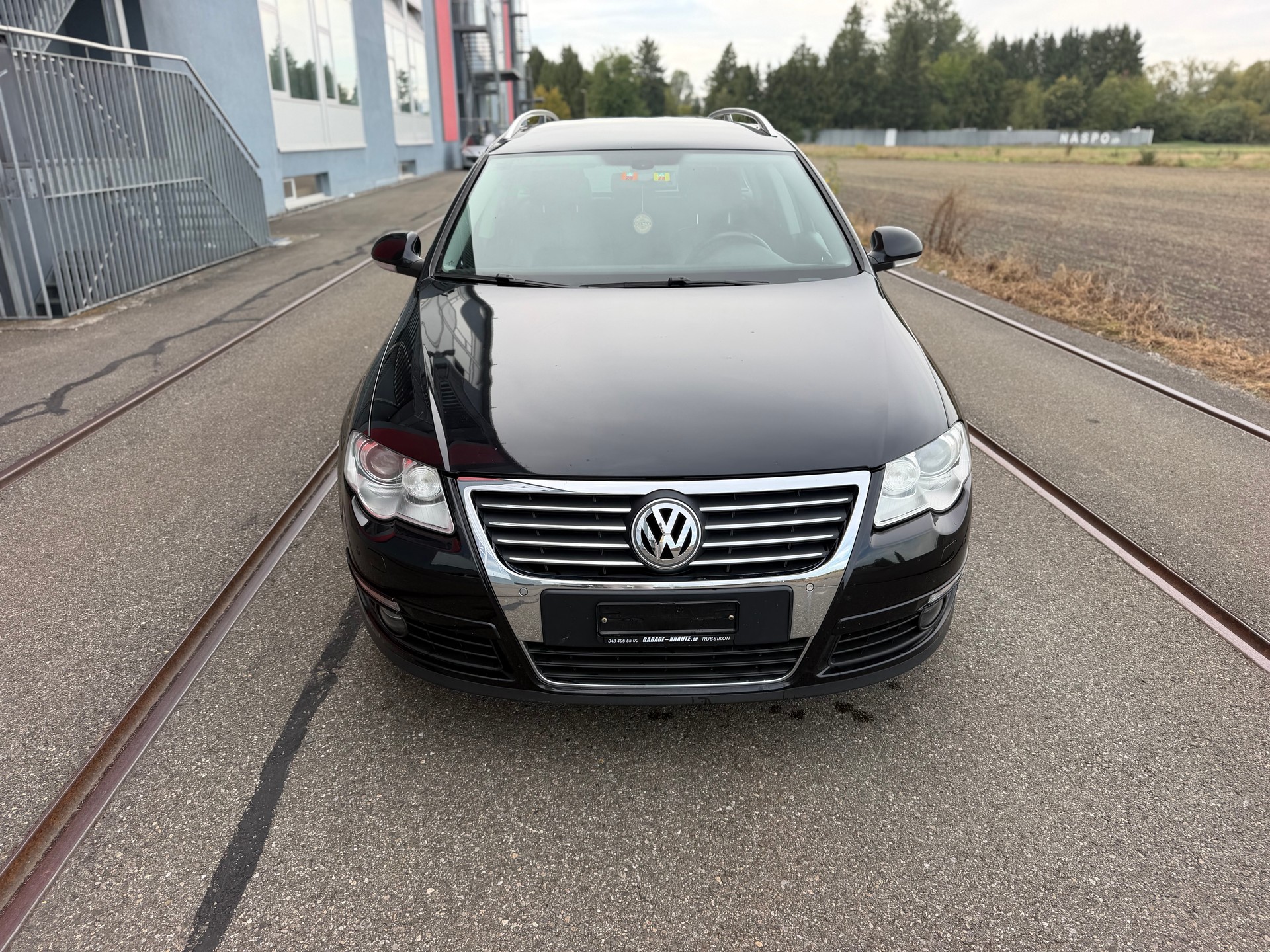 VW Passat Variant 2.0 FSI Highline 4Motion-showroom-element-1