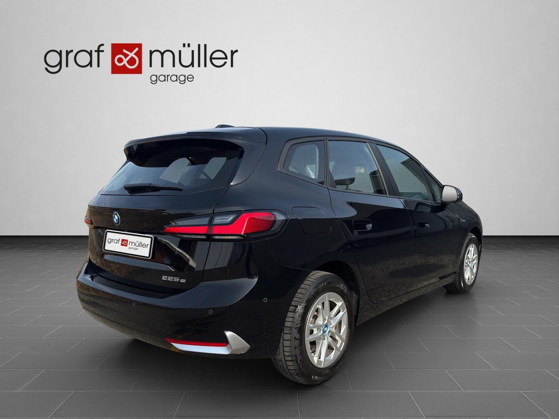BMW 225e xDrive Active Tourer-image-15