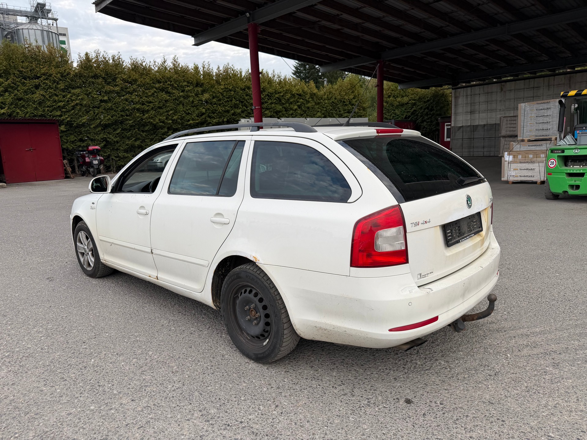 SKODA Octavia Combi 1.8 TSI Swiss Adventure 4x4-image-3