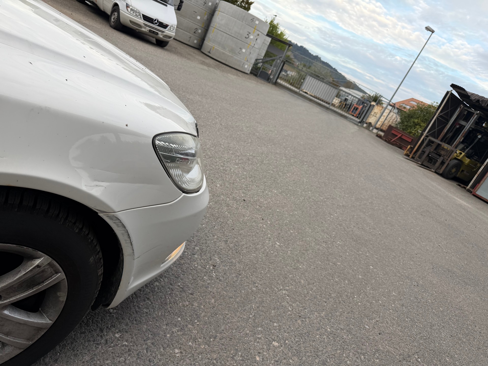 SKODA Octavia Combi 1.8 TSI Swiss Adventure 4x4-image-12