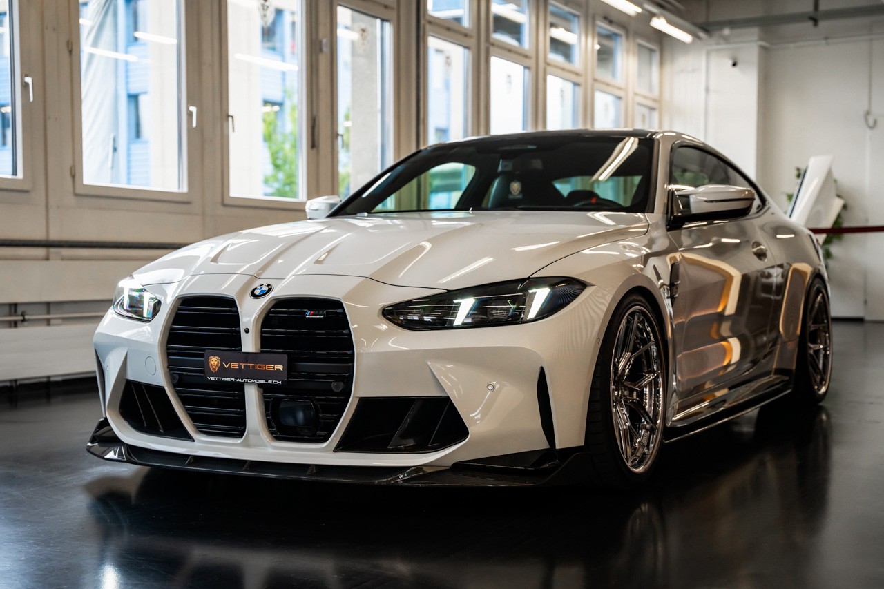 BMW M4 Coupé Competition-showroom-element-2