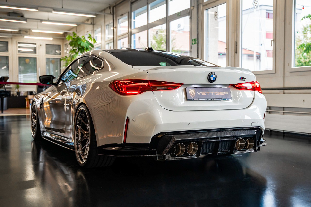 BMW M4 Coupé Competition-showroom-element-3