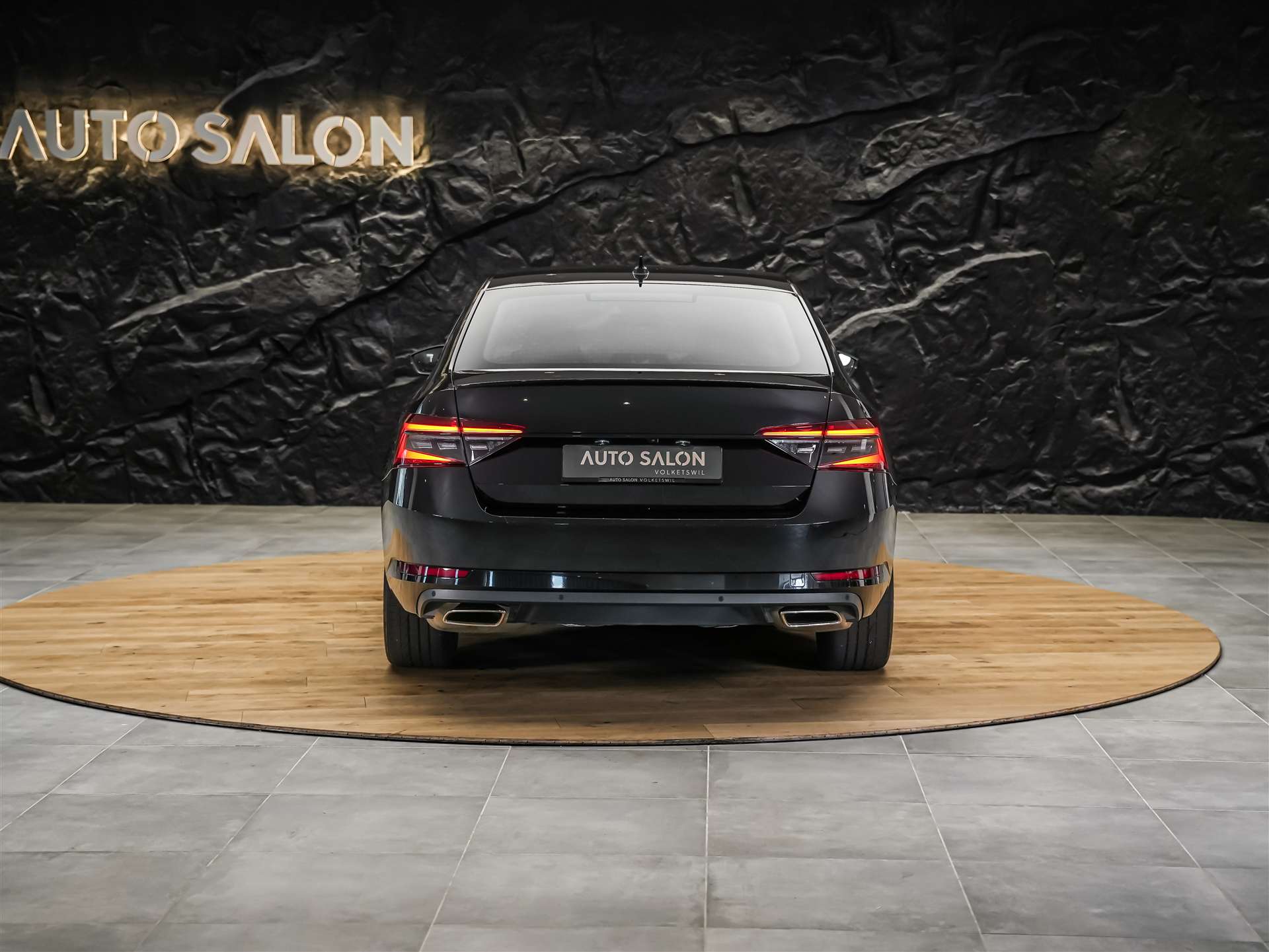 SKODA Superb Limousine 2.0 TSI SportLine 4x4 DSG *Standheizung*CANTON Soundsystem*Lenkradheizung*-image-4