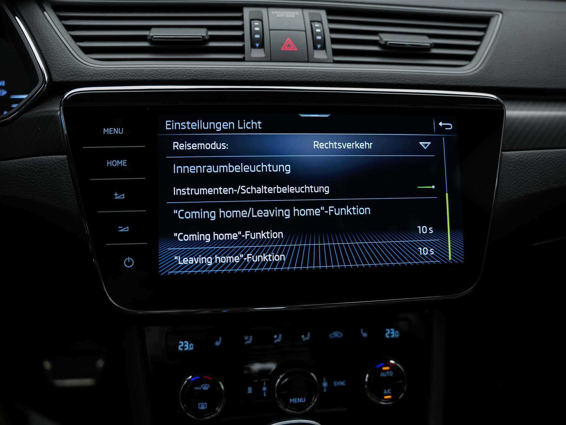 SKODA Superb Limousine 2.0 TSI SportLine 4x4 DSG *Standheizung*CANTON Soundsystem*Lenkradheizung*-image-39