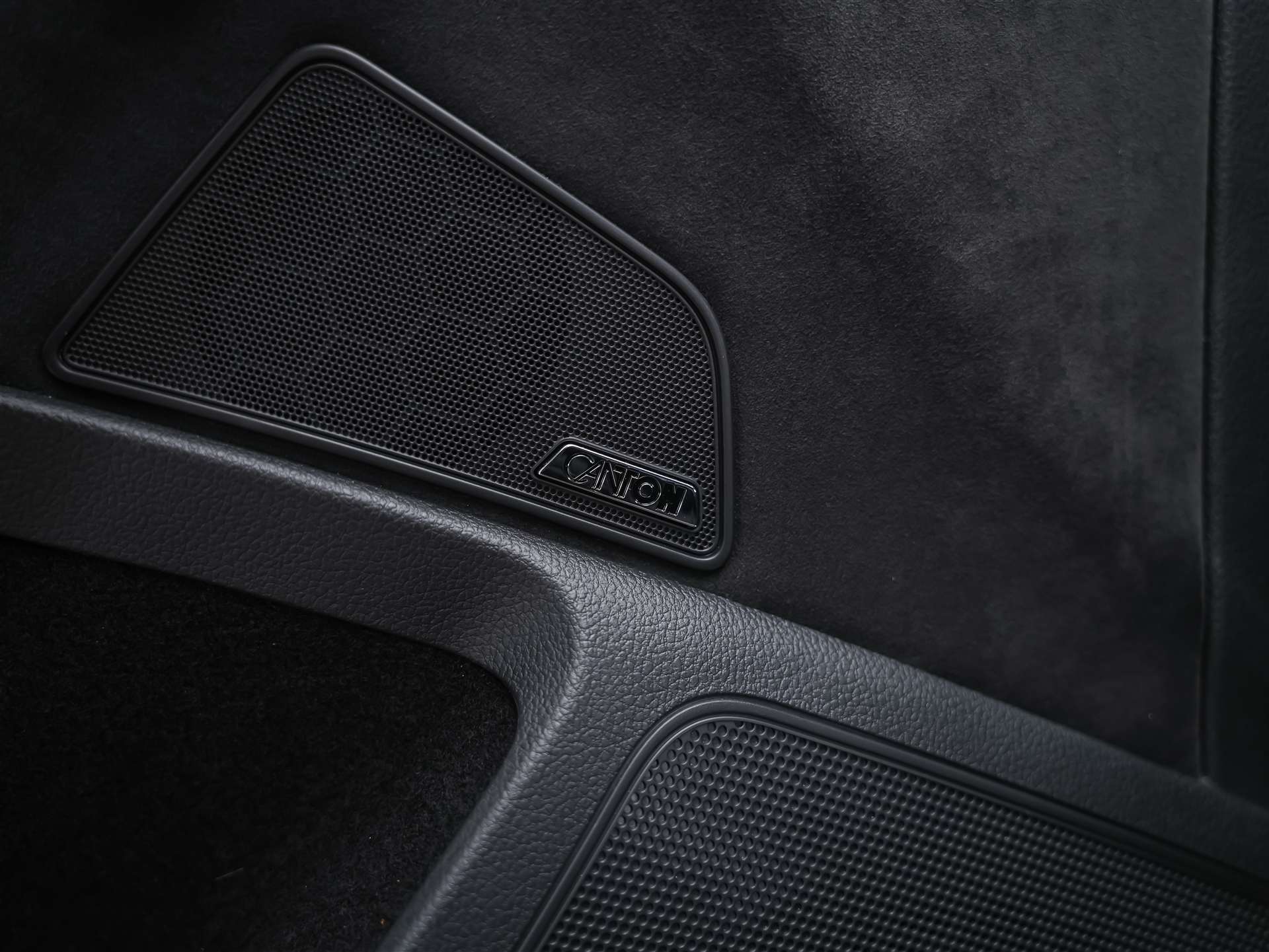 SKODA Superb Limousine 2.0 TSI SportLine 4x4 DSG *Standheizung*CANTON Soundsystem*Lenkradheizung*-image-25