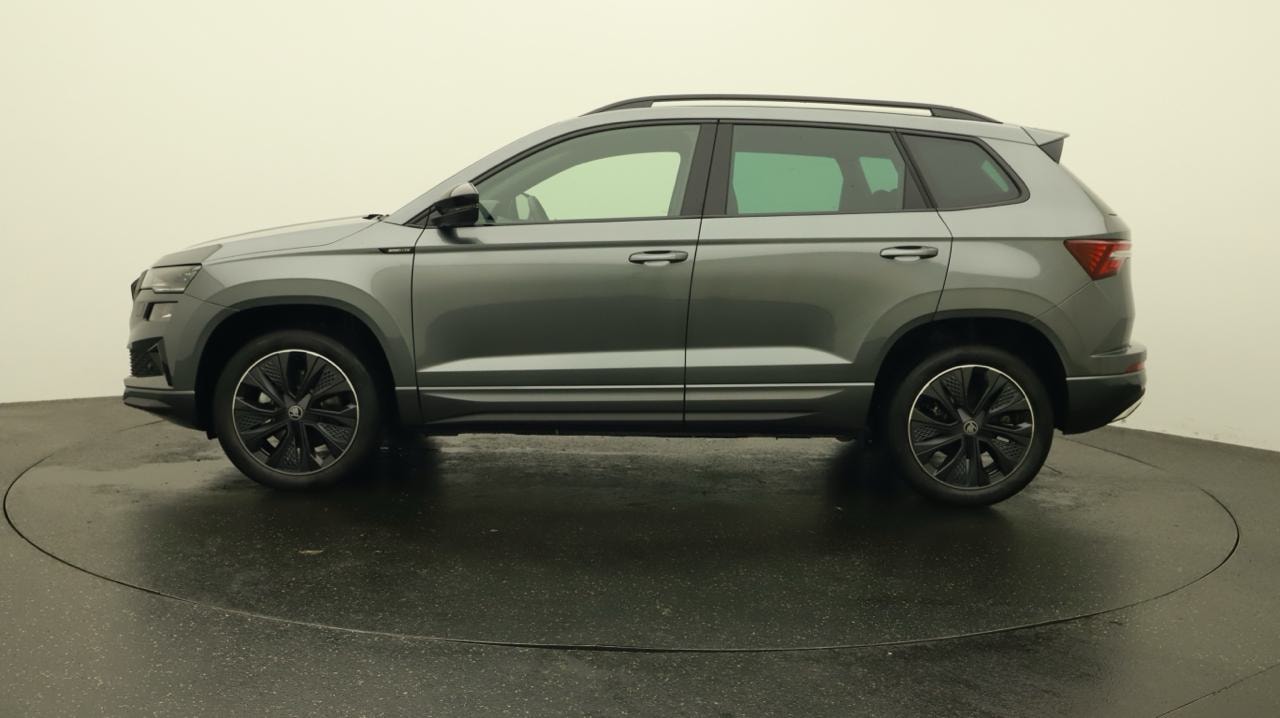 SKODA Karoq 1.5 TSI SportLine DSG-showroom-element-1