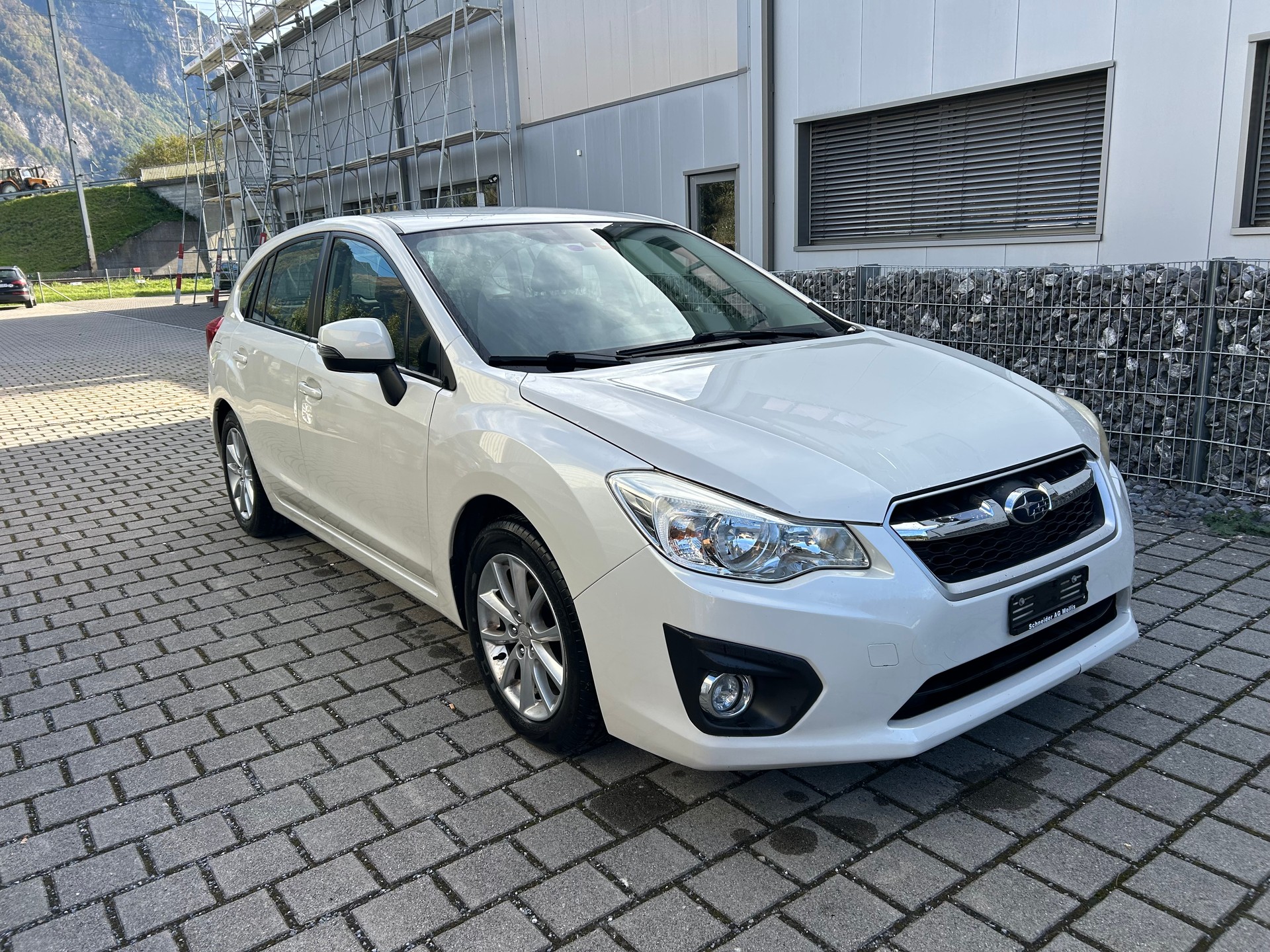 SUBARU Impreza 1.6 Swiss two-image-1