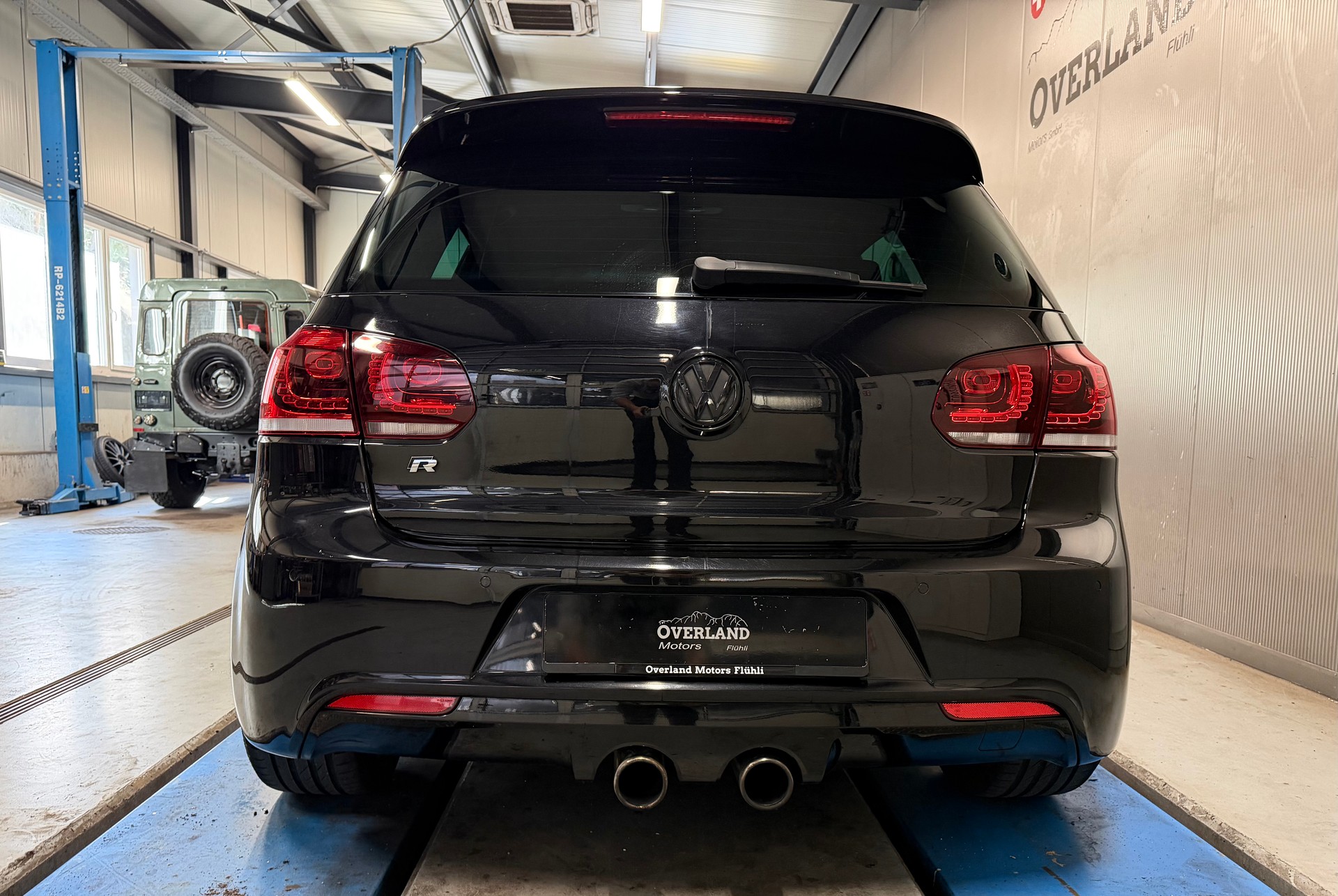 VW Golf 2.0 TSI R 4Motion DSG-showroom-element-3