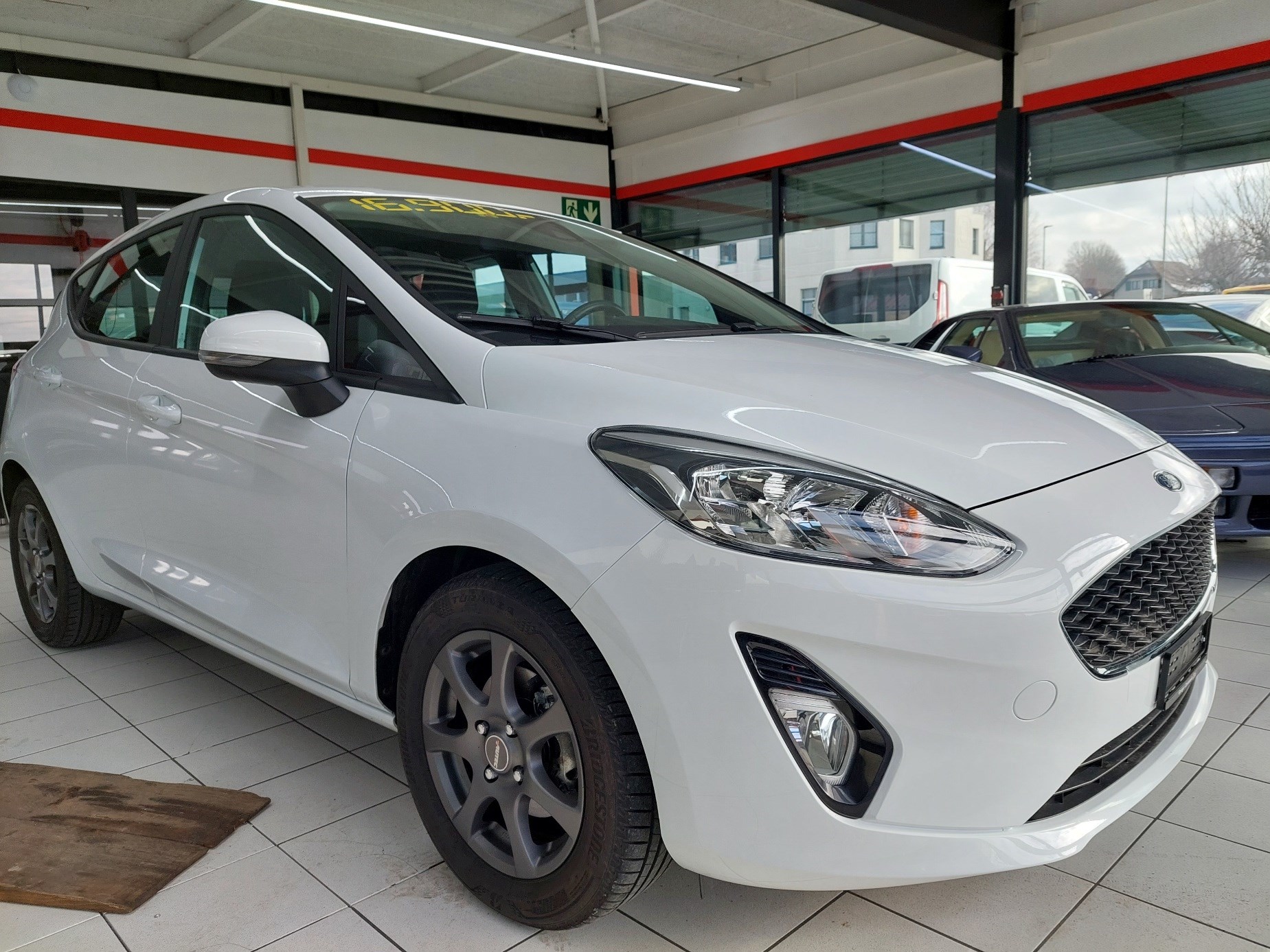 FORD Fiesta 1.0 SCTi Cool & Connect Automat-image-1