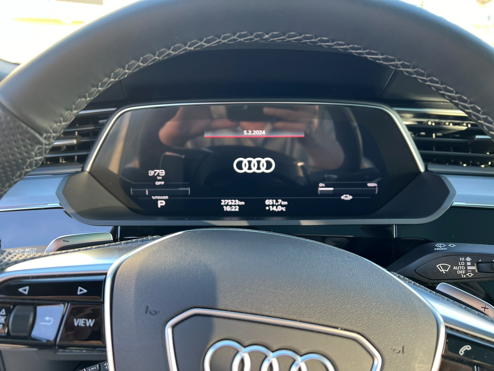 AUDI e-tron 55 Sportback quattro-image-3