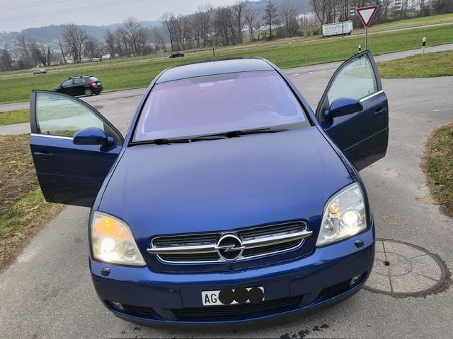 OPEL Vectra Caravan 1.9 CDTi 16V Elegance Automatic