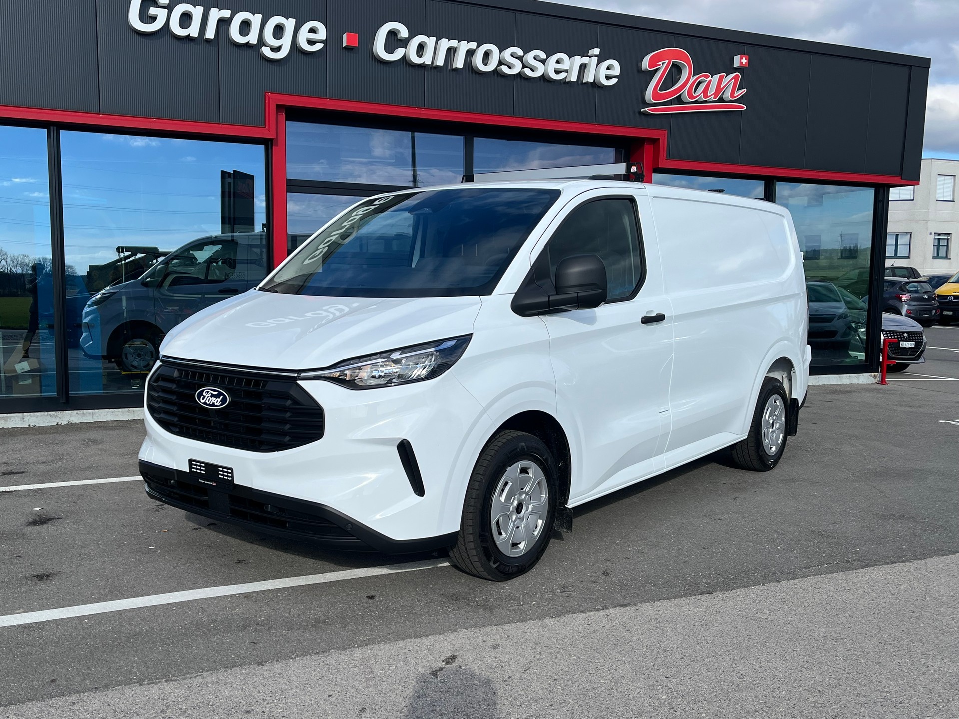 FORD Transit Custom Van 280 L1H1 Trend Automat-image-1