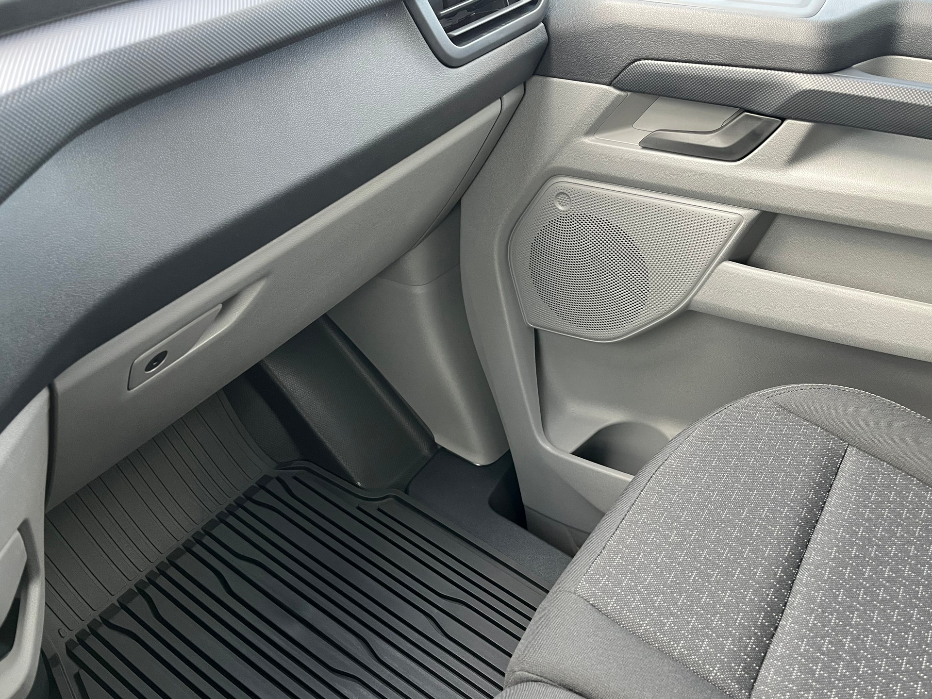 FORD Transit Custom Van 280 L1H1 Trend Automat-image-15