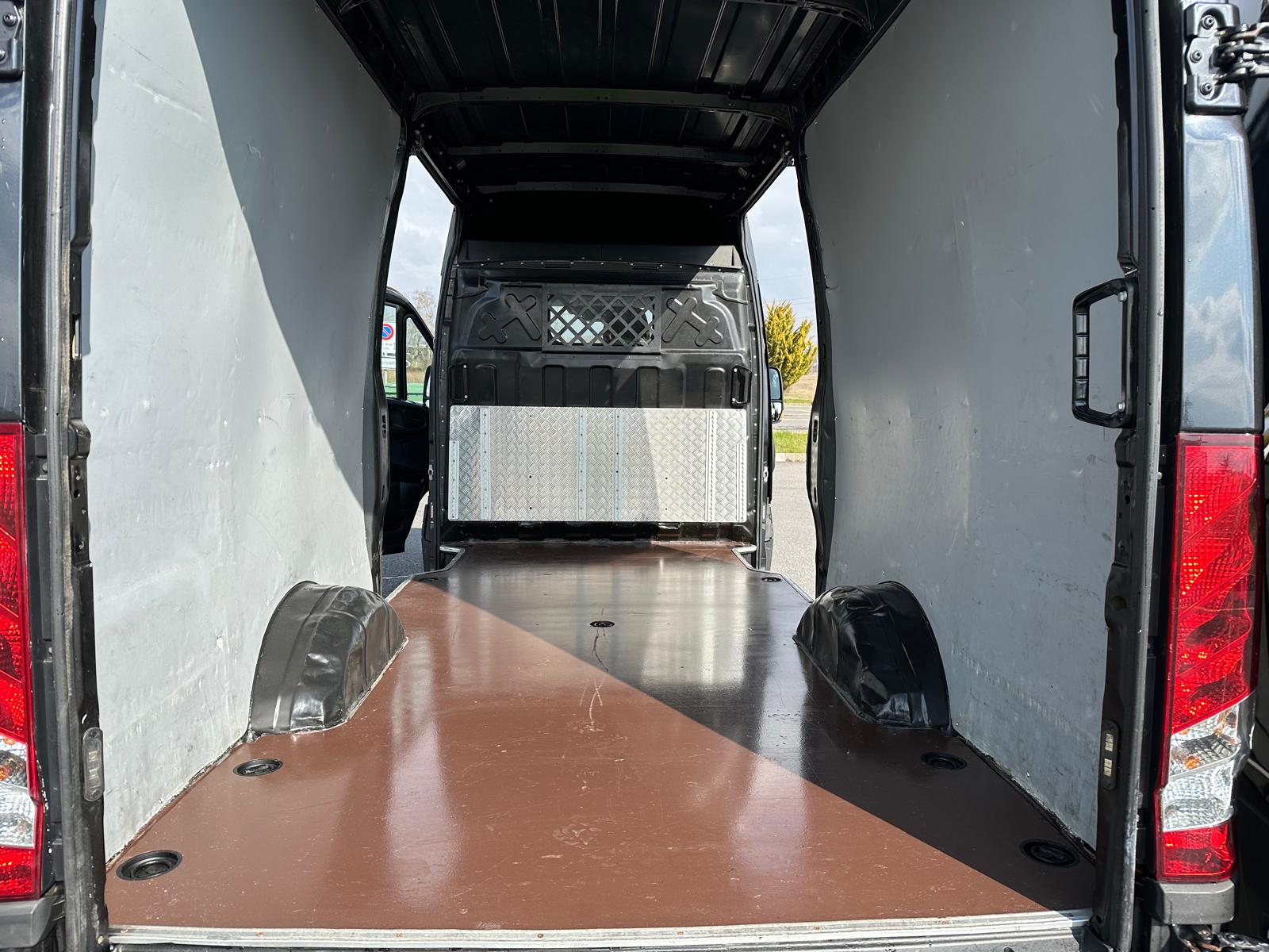 IVECO 35 S 14 A8 V-image-14