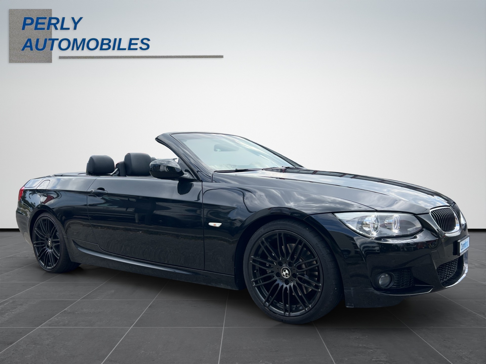 BMW 325i-image-7