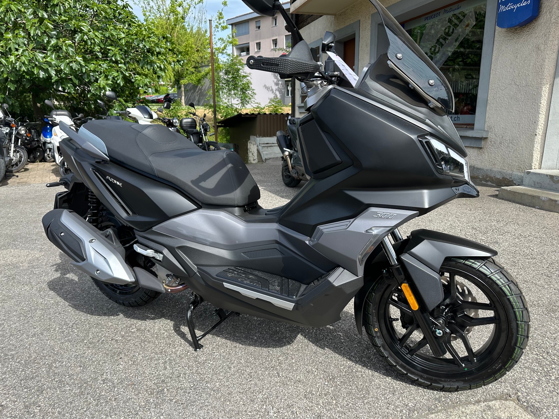 SYM ADX 300-image-1