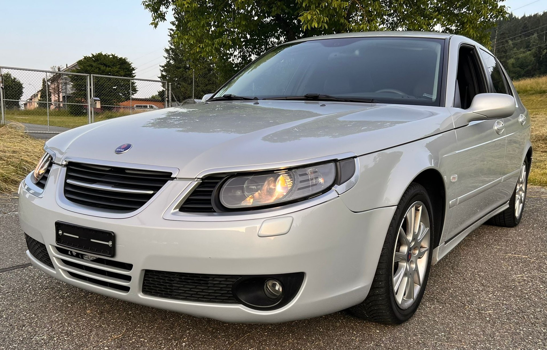 SAAB 9-5 2.3t-showroom-element-1