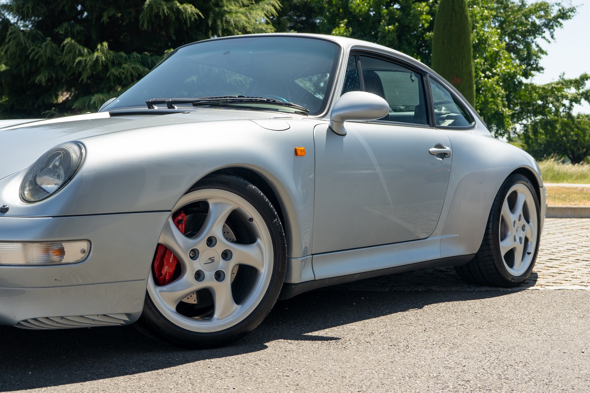 PORSCHE 911 Carrera 4S-image-2