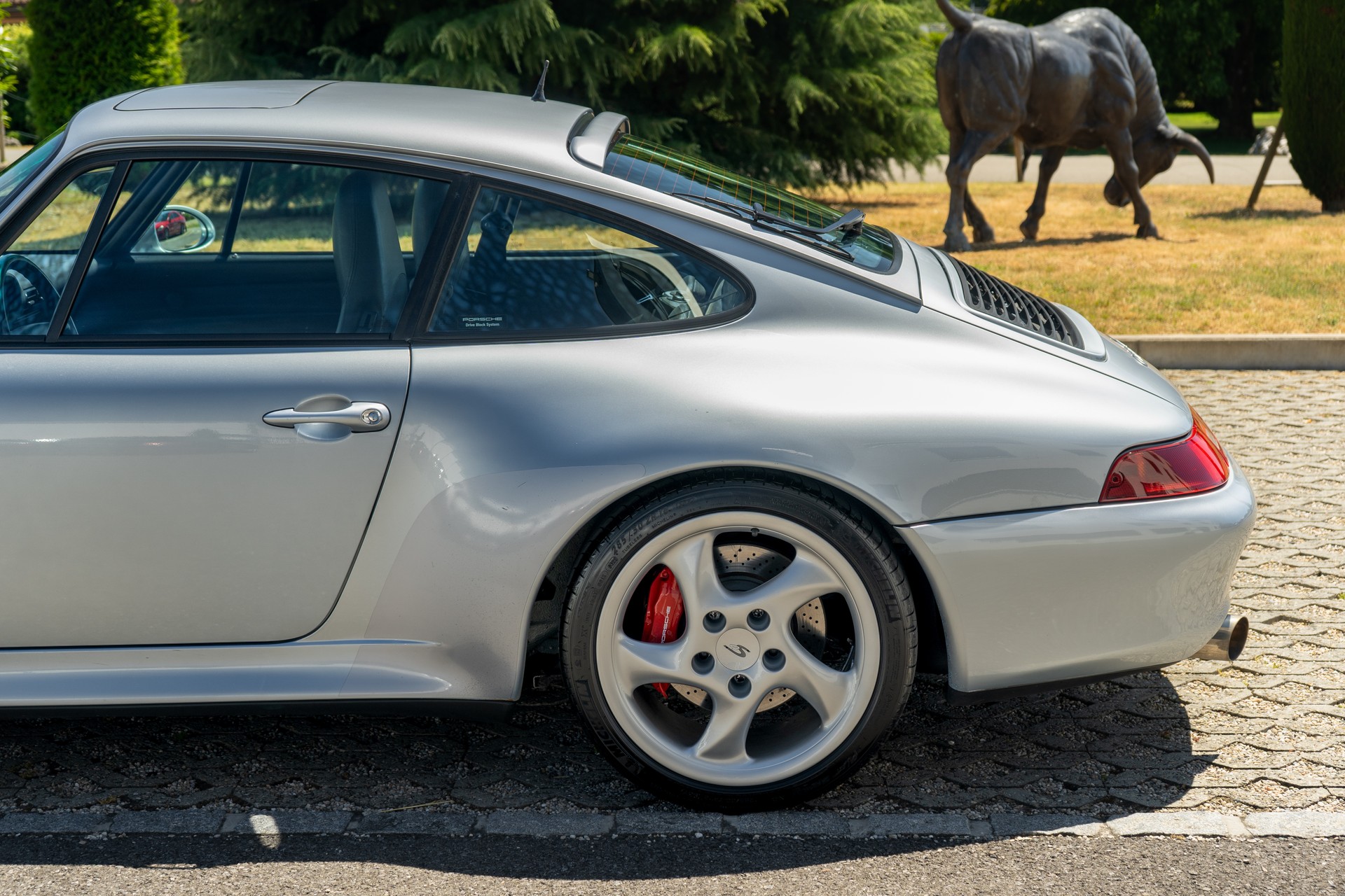 PORSCHE 911 Carrera 4S-image-5