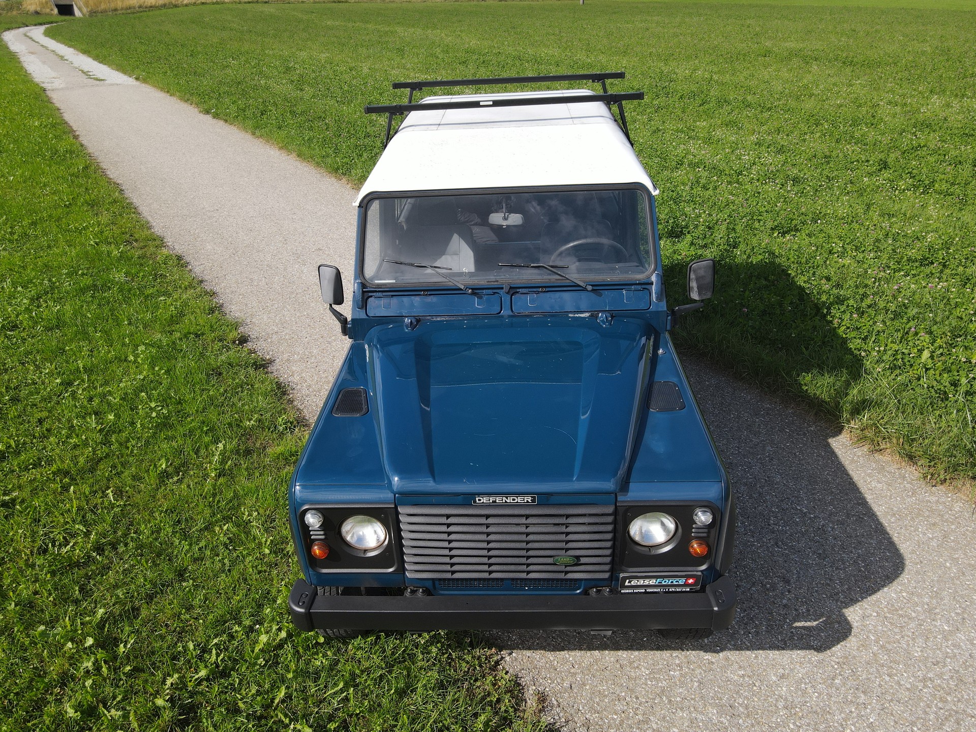 LAND ROVER Defender 90 SW 2.5 Td5-image-13