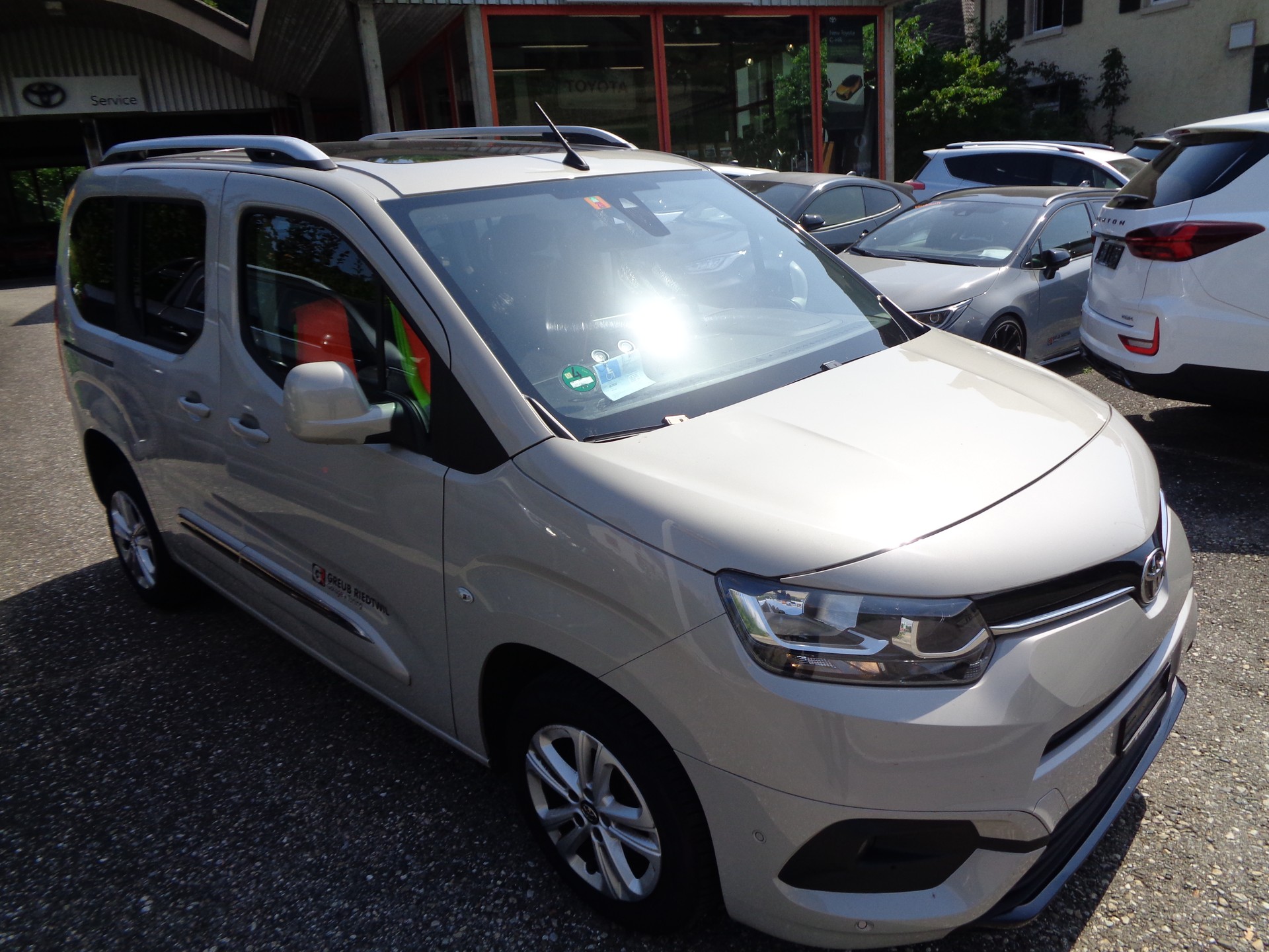 TOYOTA Proace City Verso 1.2 Trend Medium Automatik-image-5