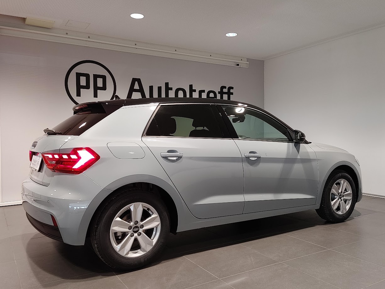 AUDI A1 Sportback 30 TFSI Attraction-image-13