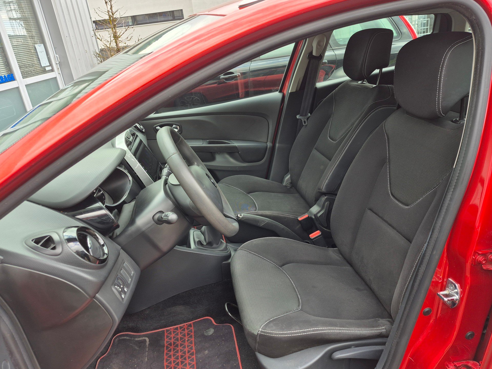 RENAULT Clio Grandtour 1.2 16V Expression-image-7