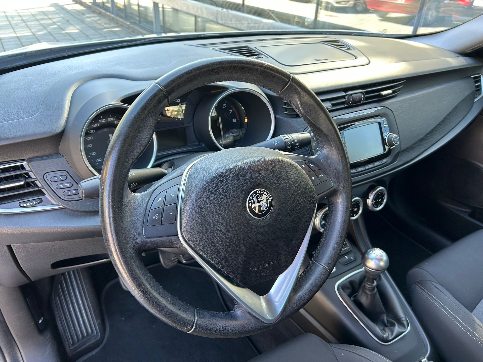 ALFA ROMEO Giulietta 1.4 T-image-9