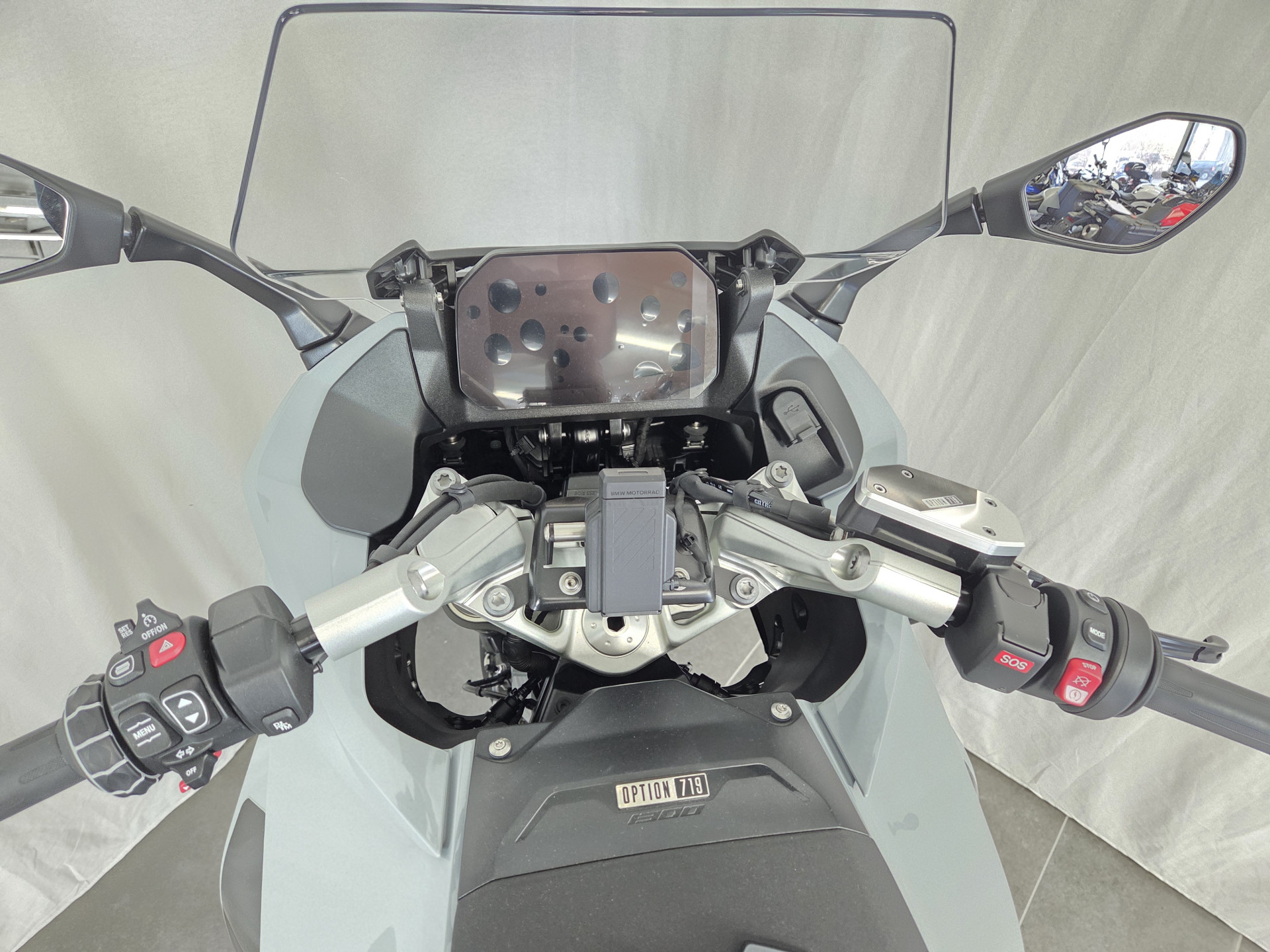 BMW R 1300 RS mit 5 Jahre Garantie für Kaufverträge bis 30.06.26-image-4