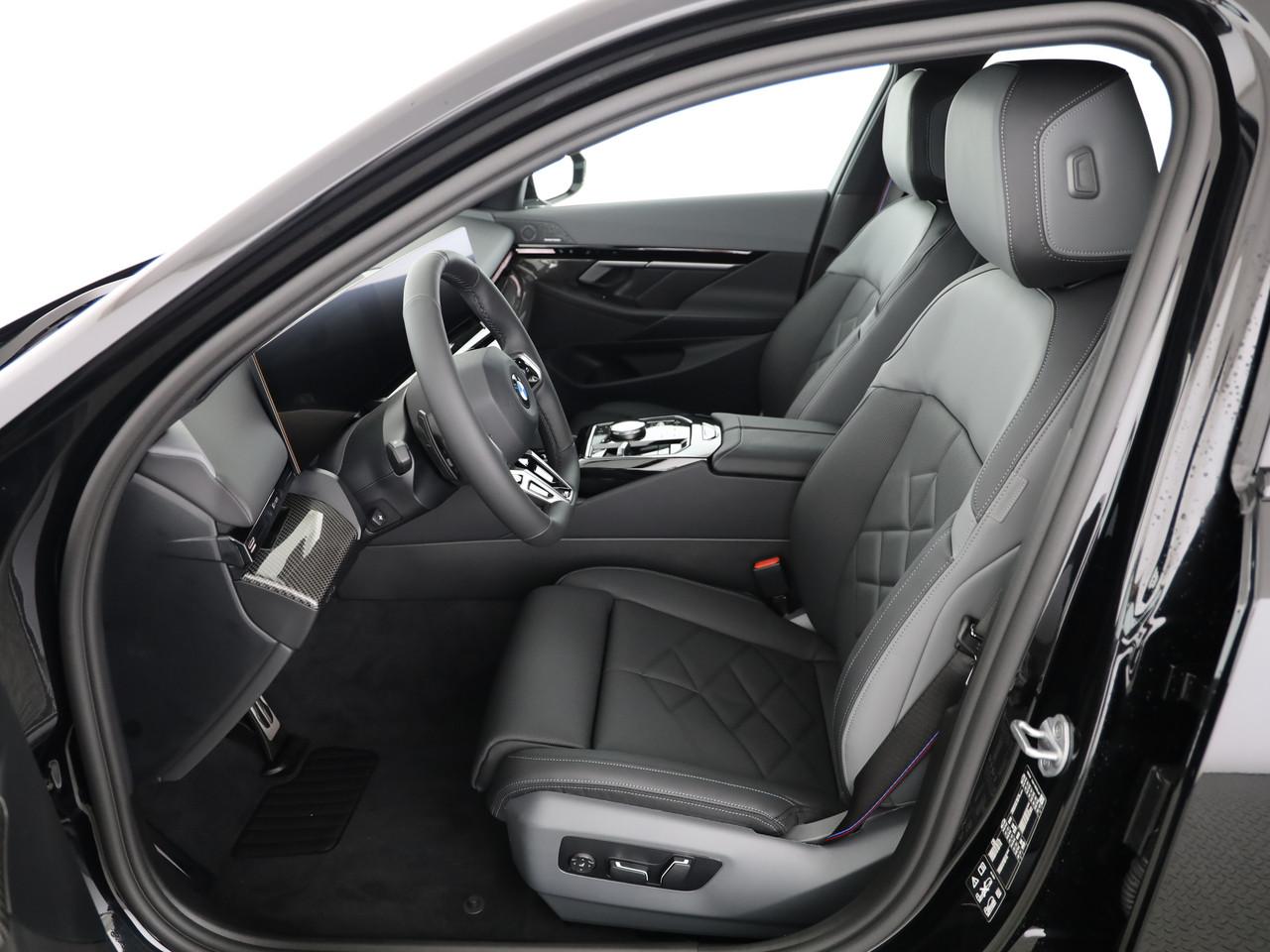 BMW 520d xDrive Touring-image-17