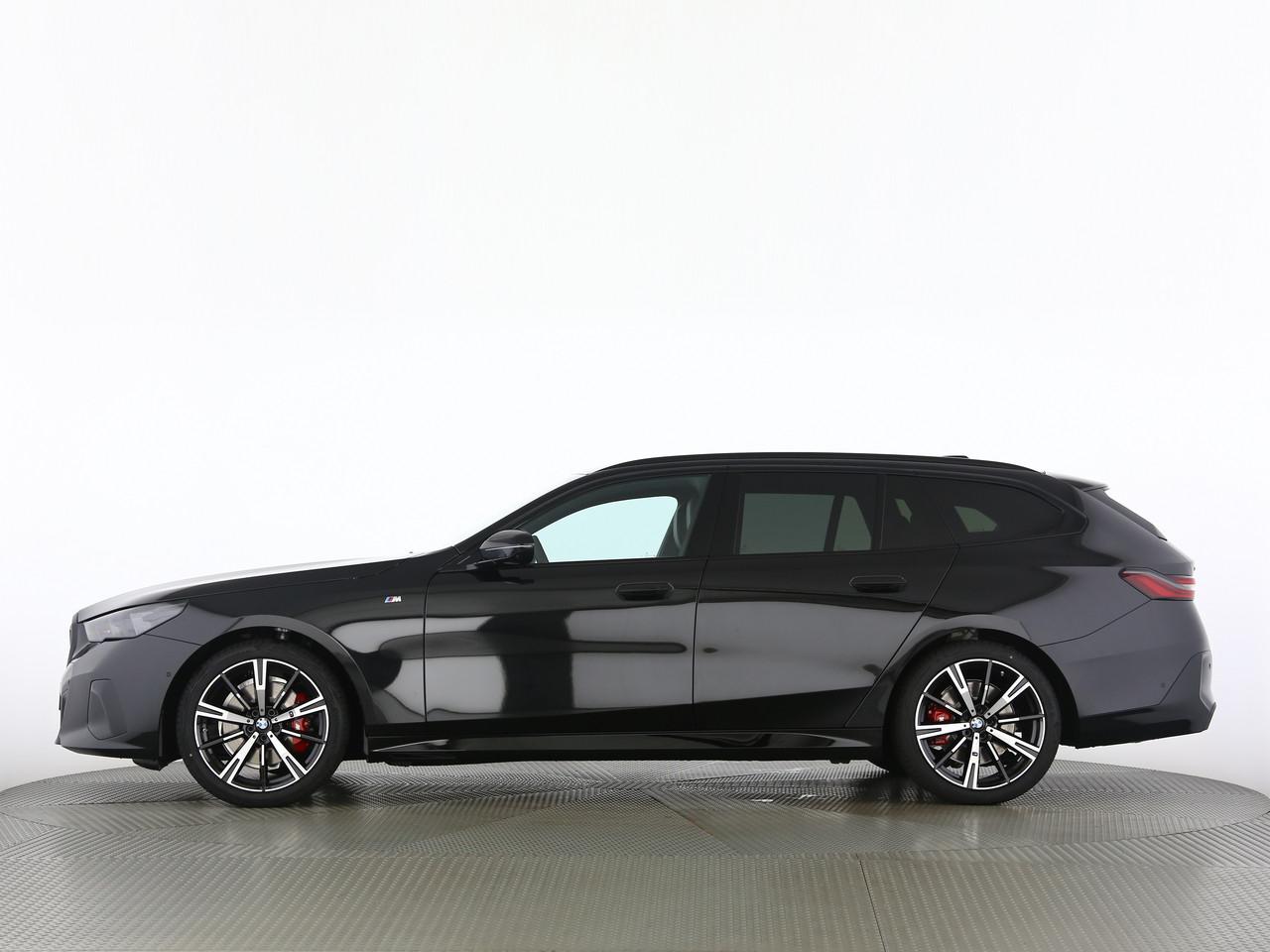 BMW 520d xDrive Touring-image-4