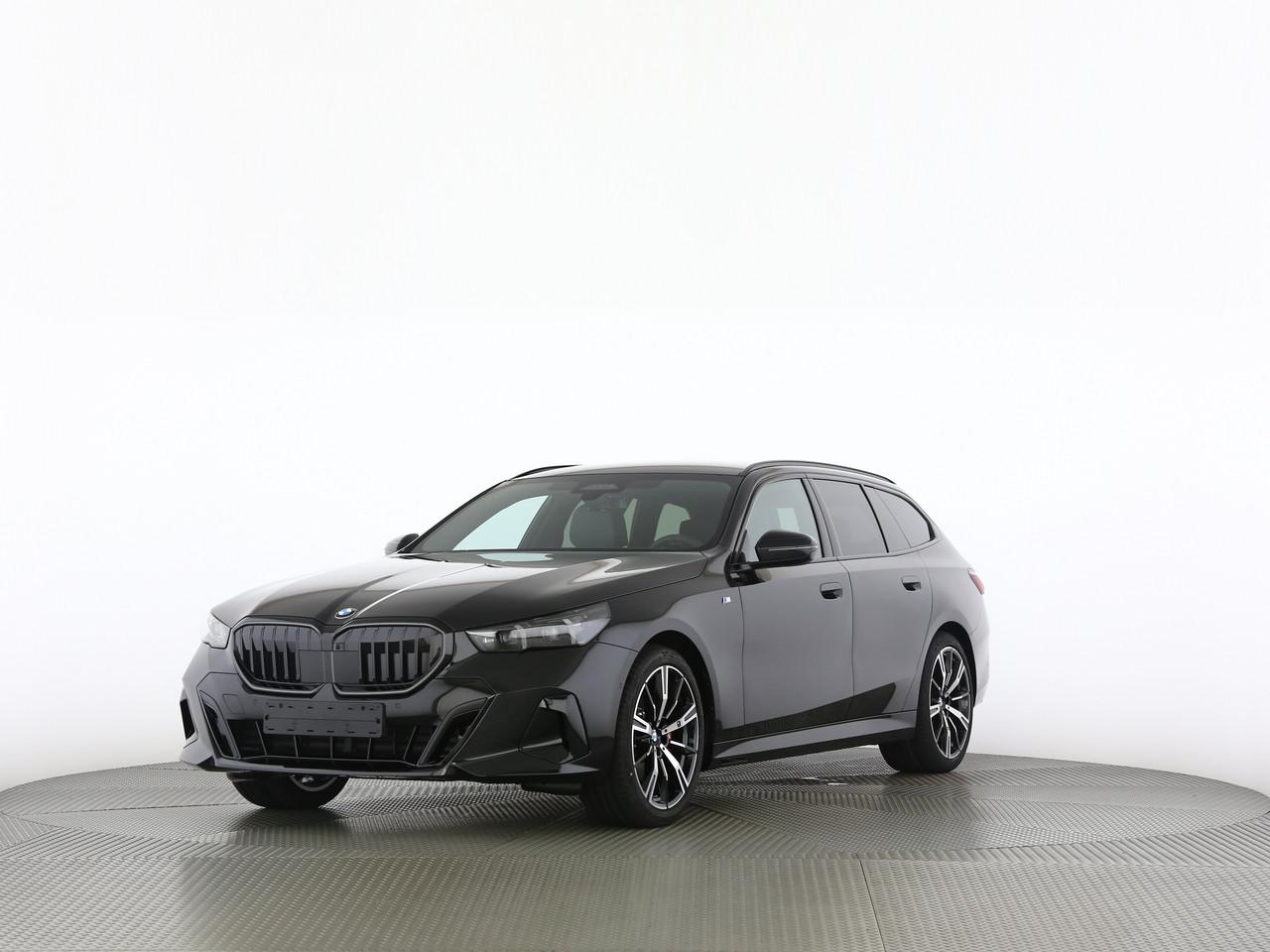 BMW 520d xDrive Touring-showroom-element-1
