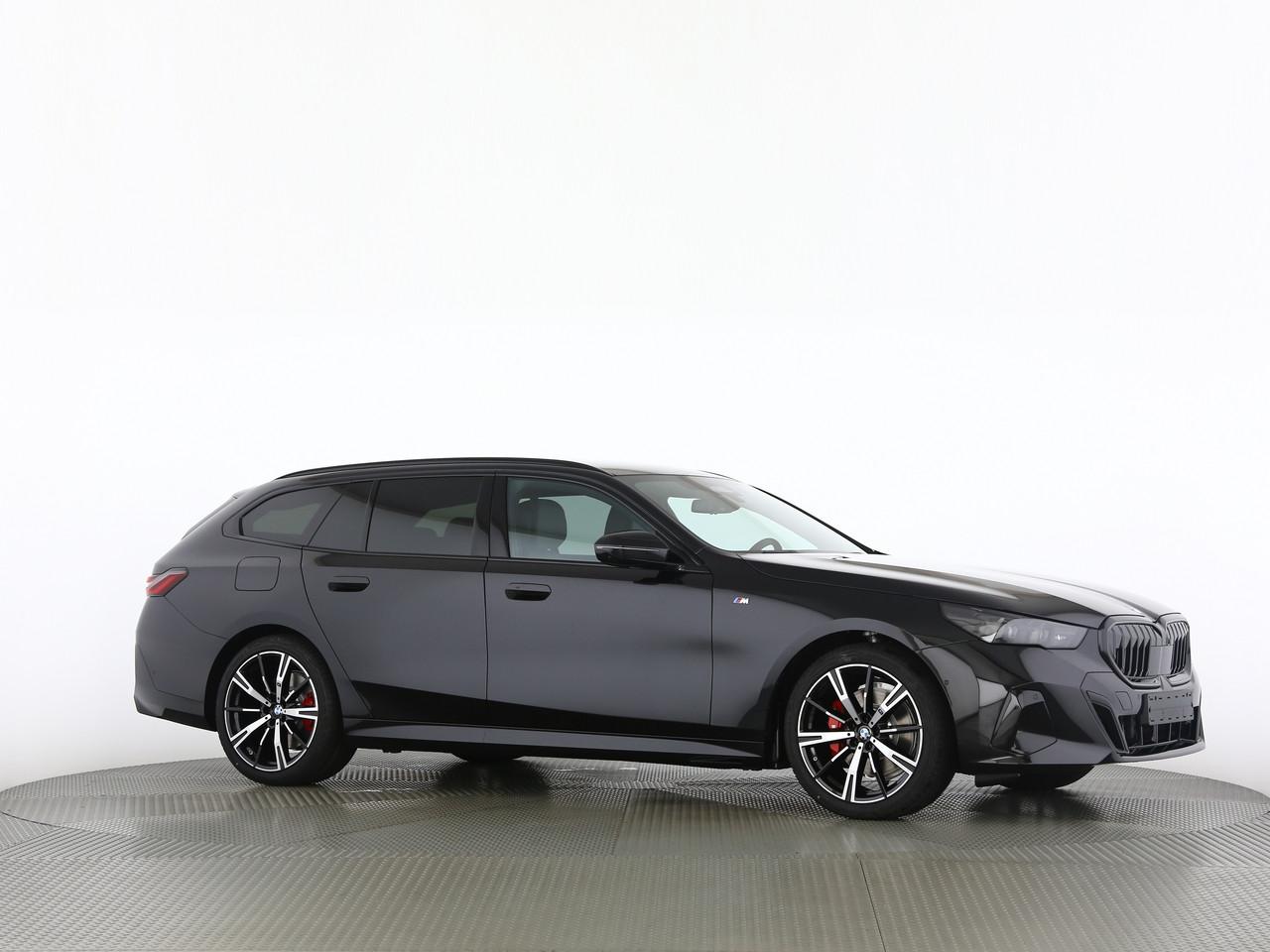 BMW 520d xDrive Touring-image-14