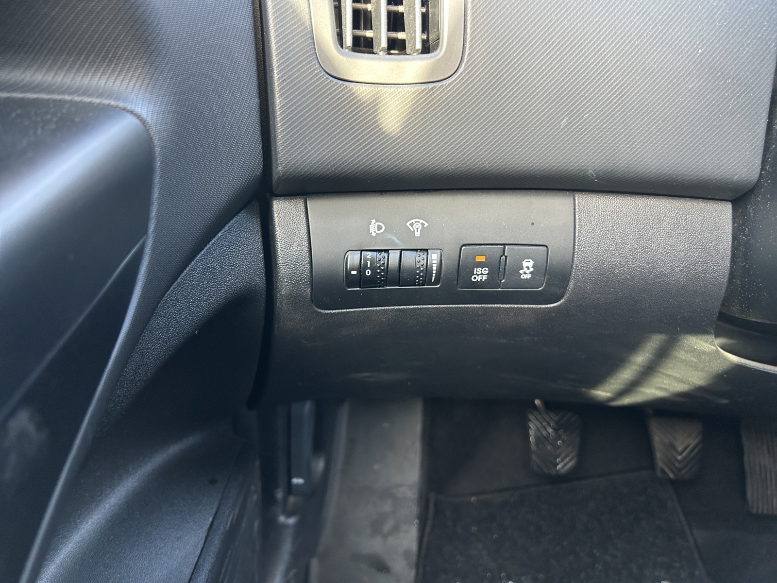 KIA Cee'd Sporty Wagon 1.4 16V Basic-image-19