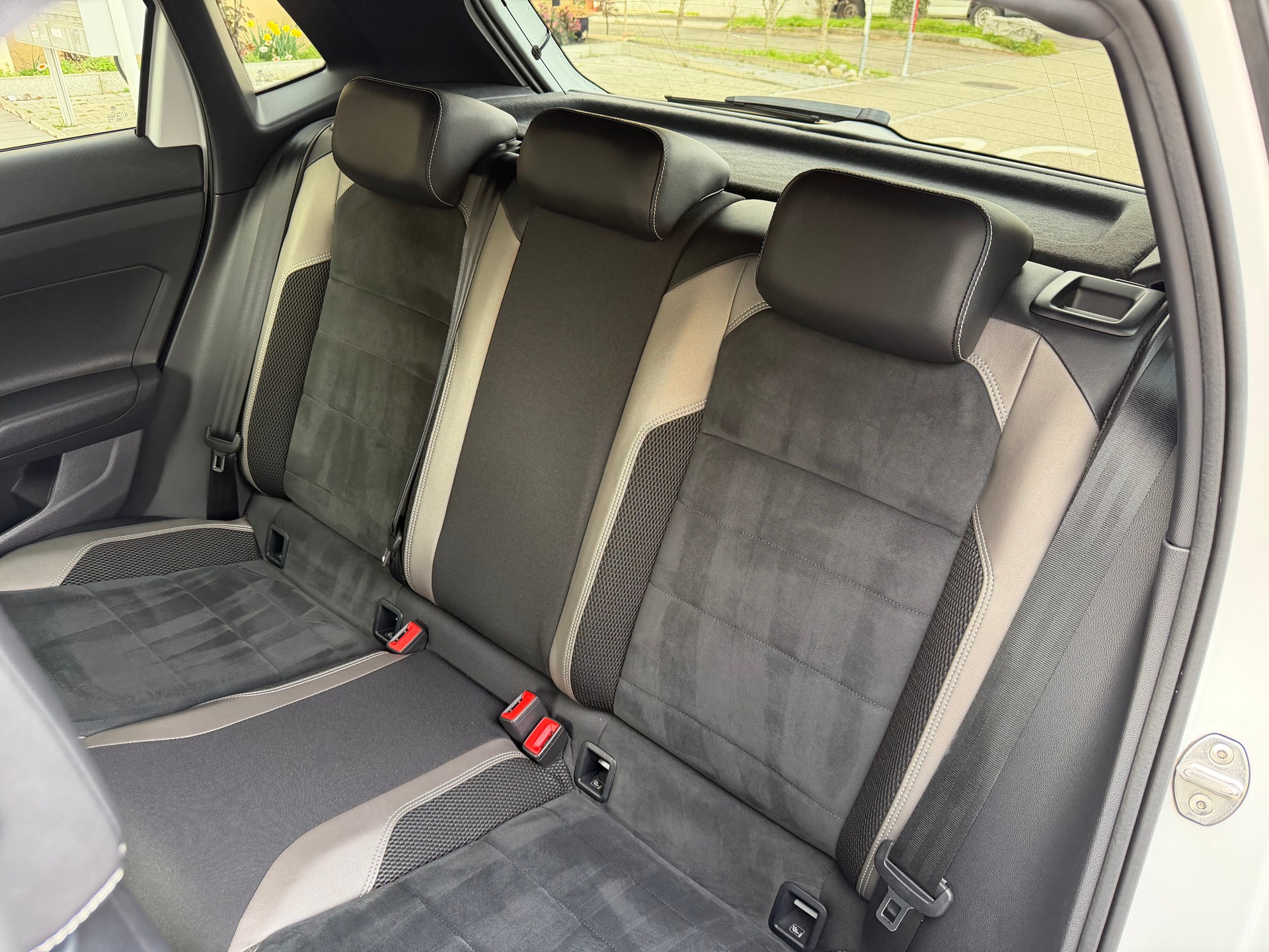 VW Polo 2.0 TSI GTI DSG-image-21