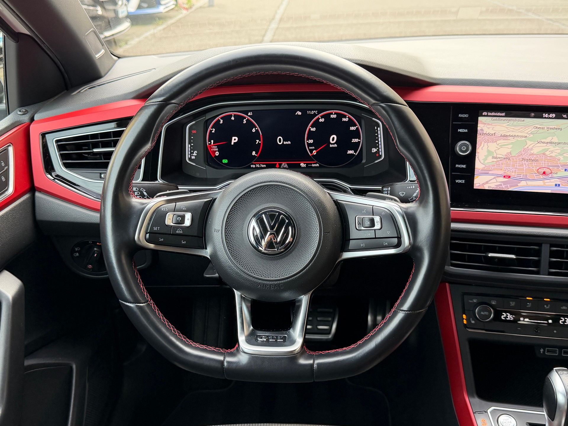 VW Polo 2.0 TSI GTI DSG-image-18