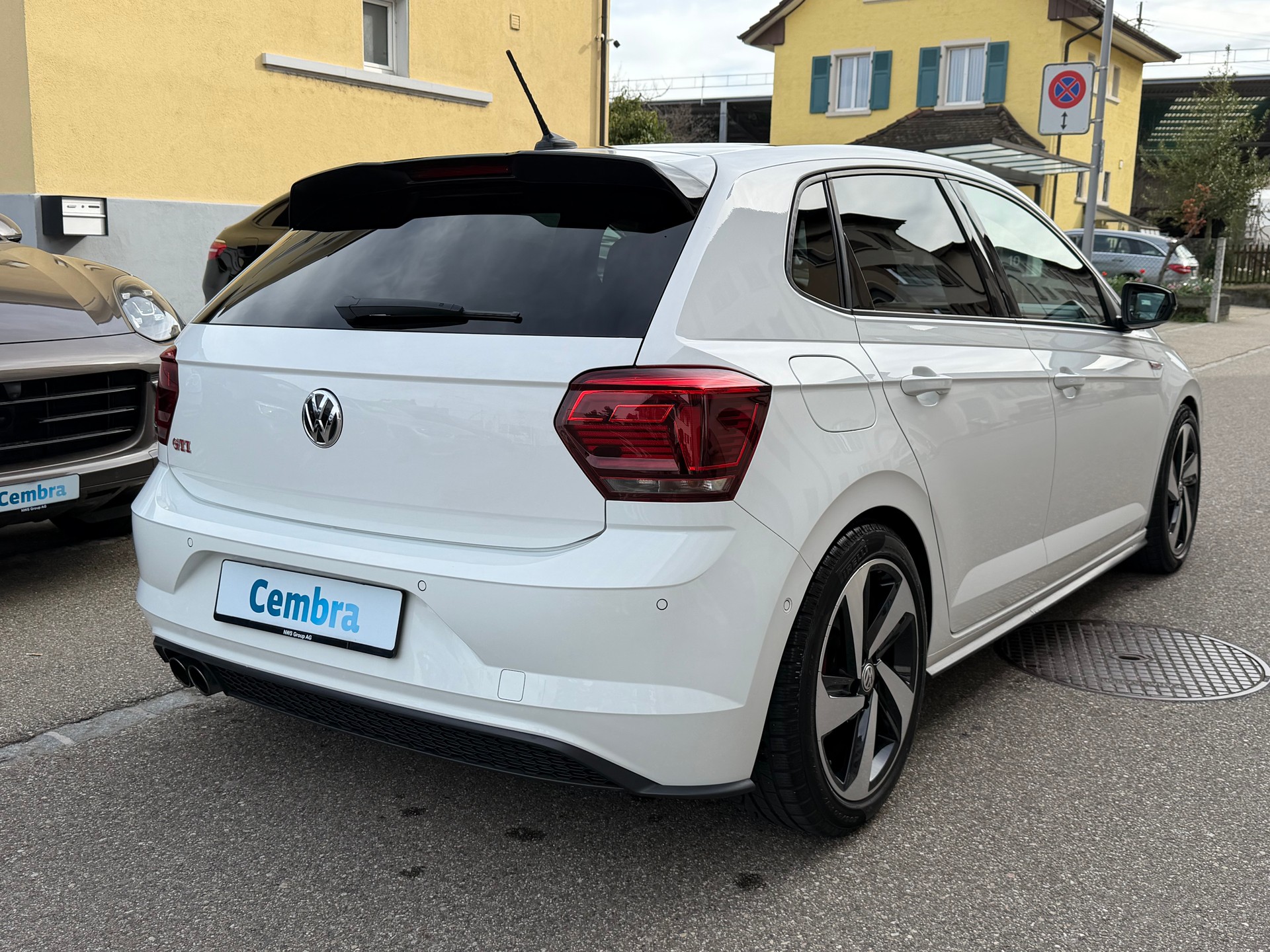 VW Polo 2.0 TSI GTI DSG-showroom-element-3