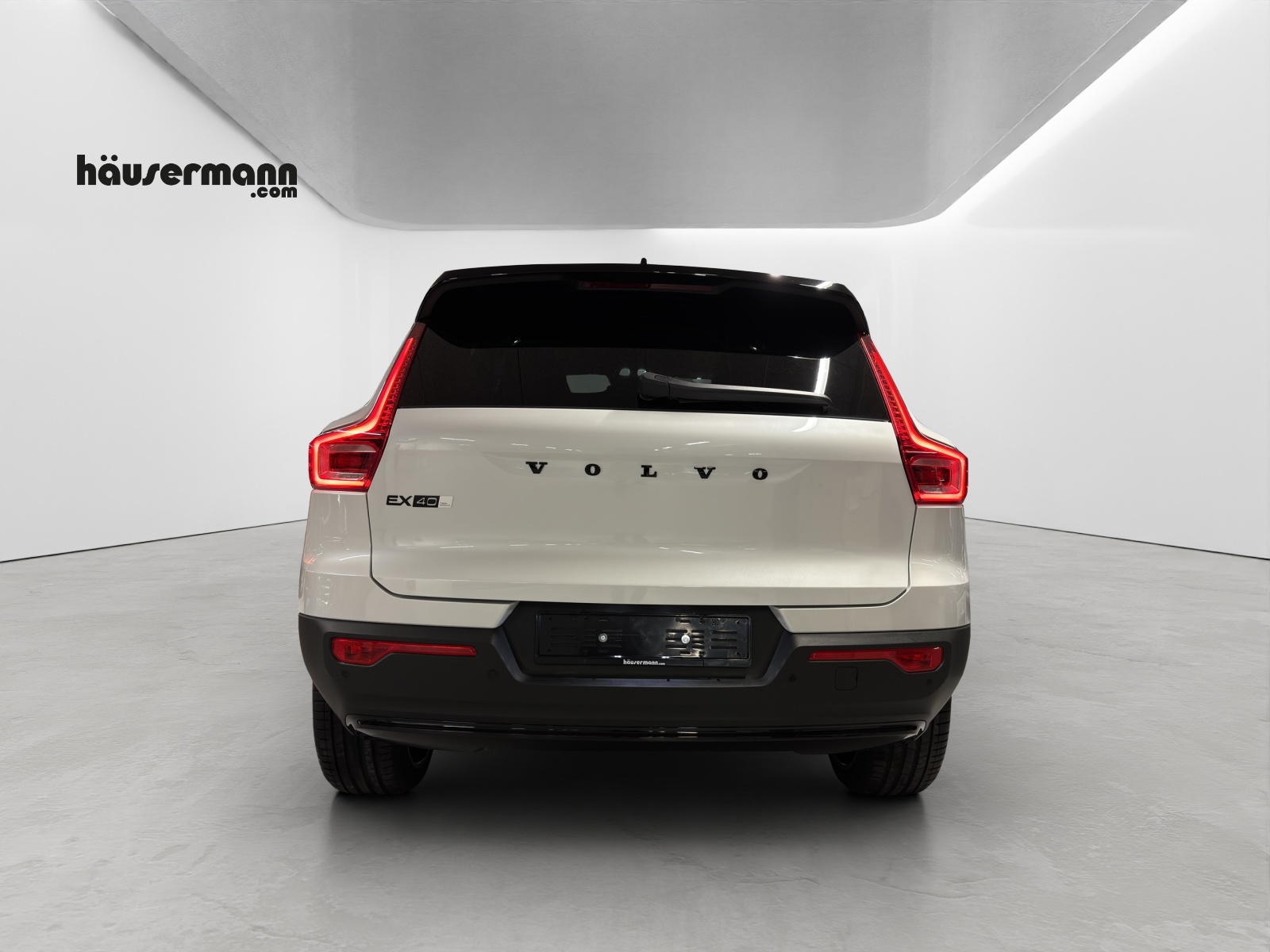 VOLVO EX40 Twin Black Edition AWD-image-10