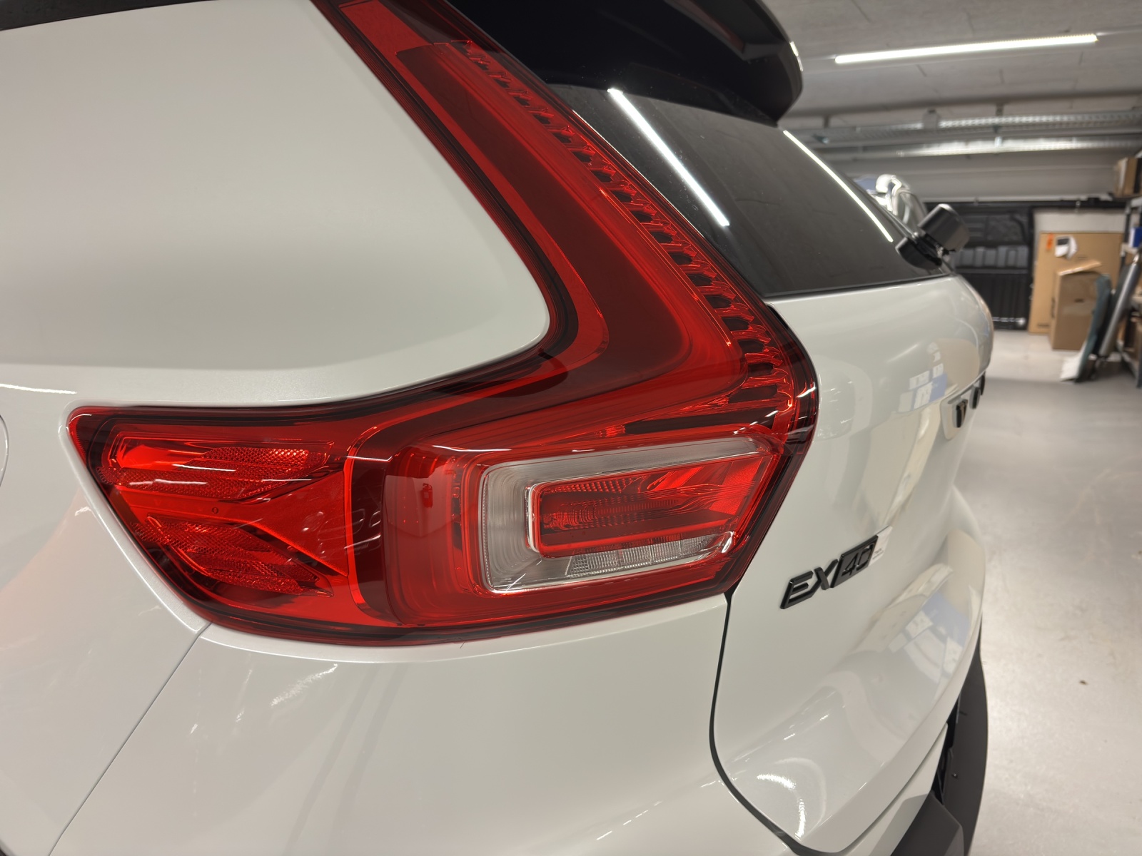 VOLVO EX40 Twin Black Edition AWD-image-14
