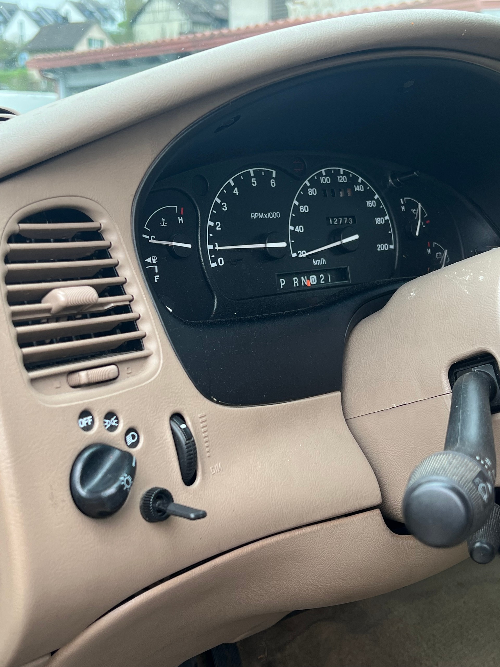 FORD Explorer 4.0 Ltd. Edition-image-8