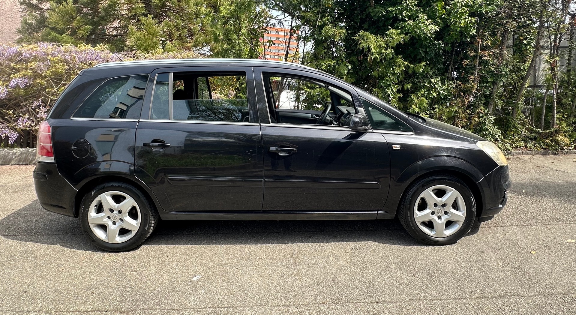 OPEL Zafira 2.2i 16V Enjoy-image-5