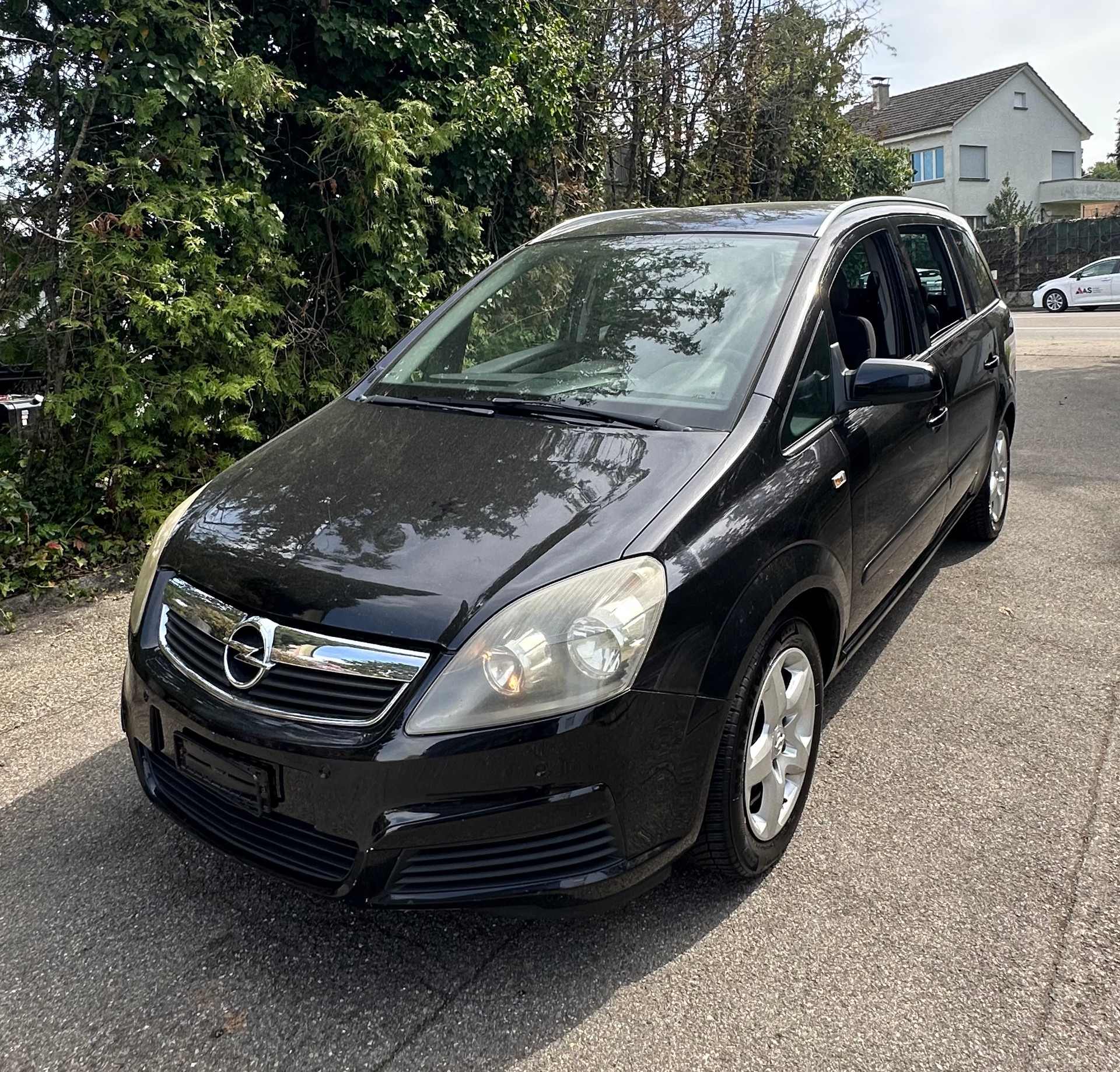 OPEL Zafira 2.2i 16V Enjoy