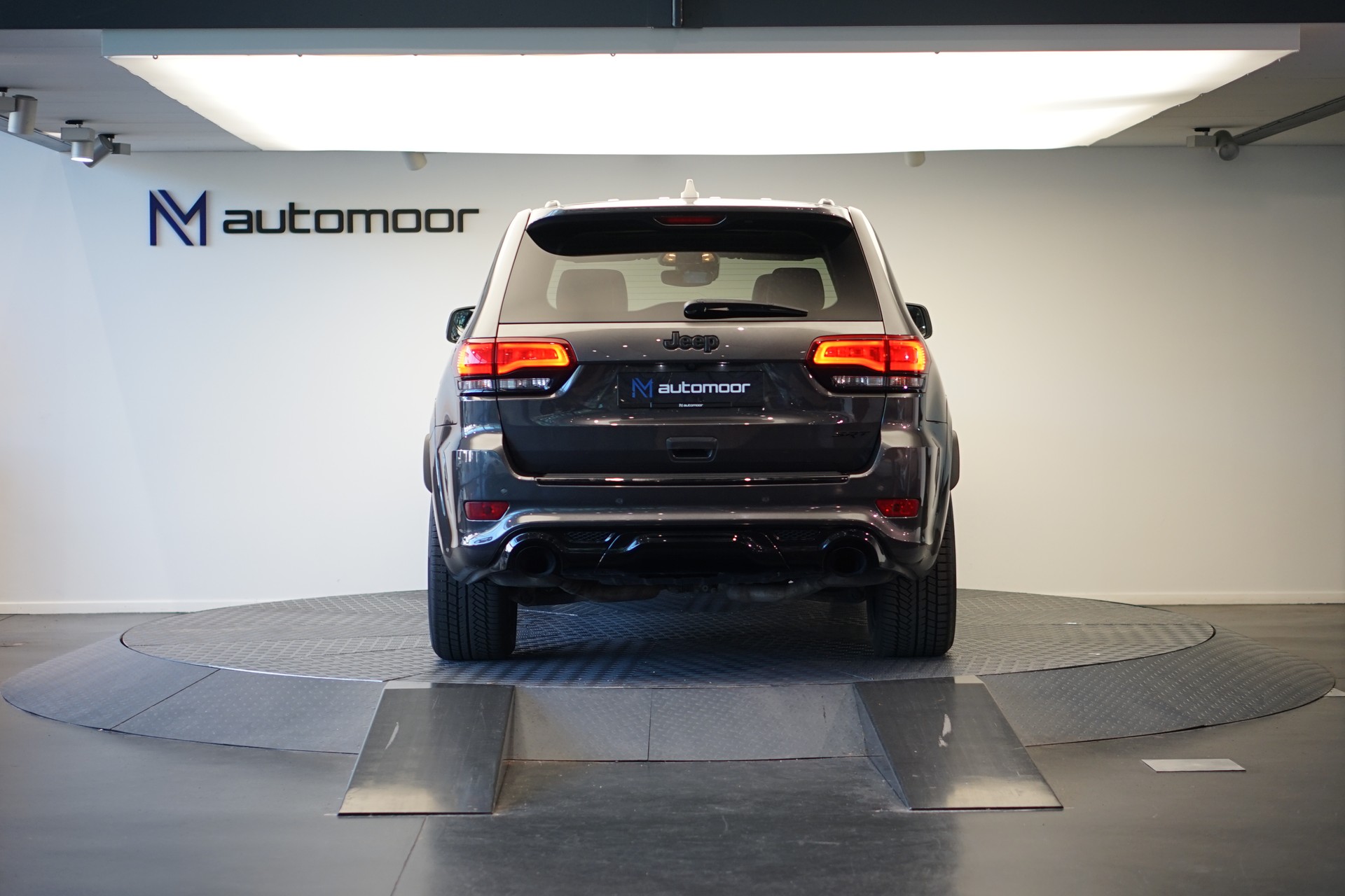JEEP Grand Cherokee 6.4 V8 HEMI SRT8 Automatic-image-5