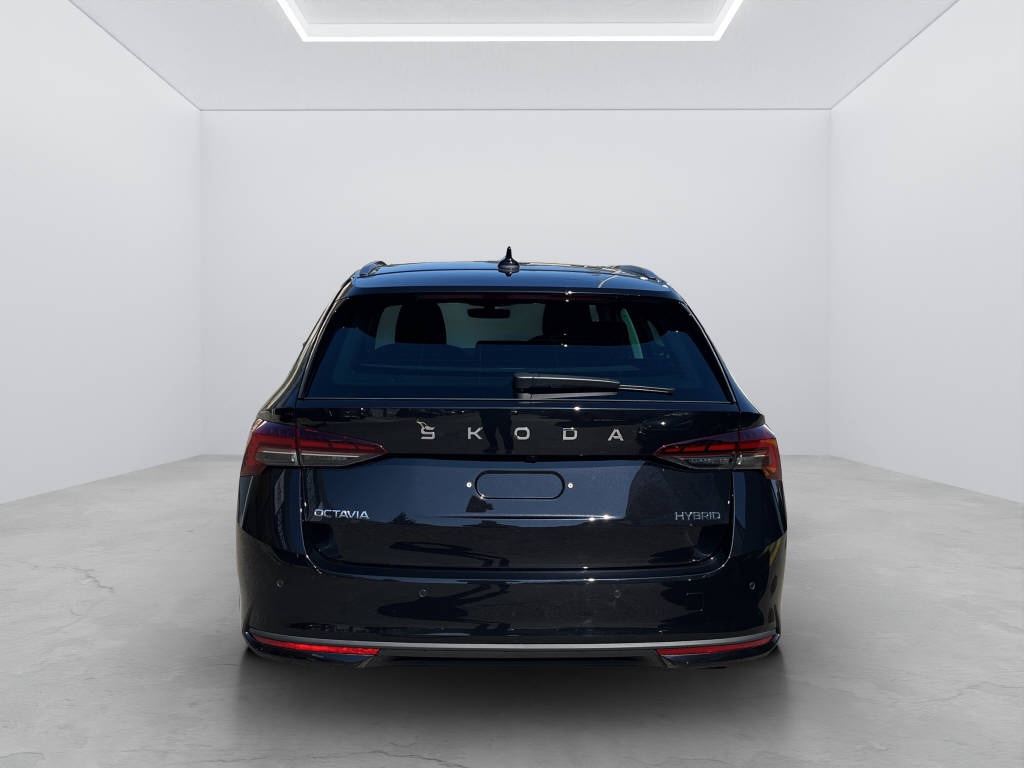 SKODA Octavia Combi 1.5 TSI Selection DSG-image-5