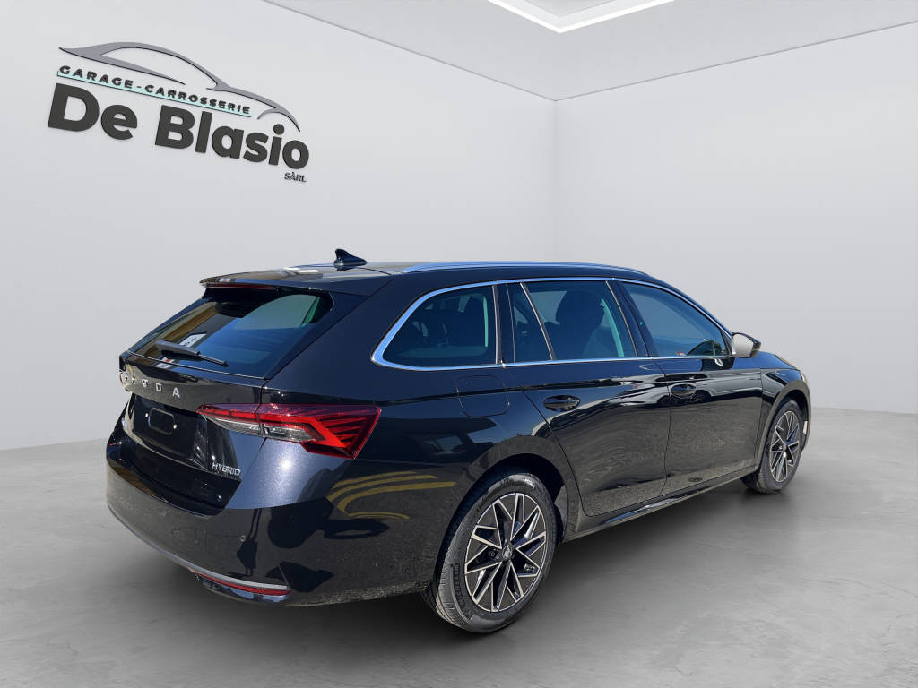 SKODA Octavia Combi 1.5 TSI Selection DSG-image-6